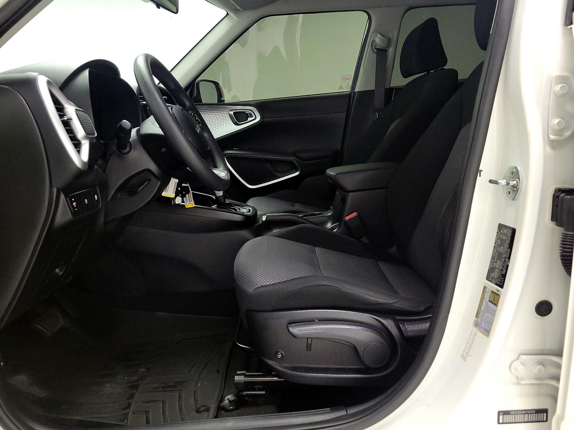 Thumbnail: 2022 Kia Soul - 11