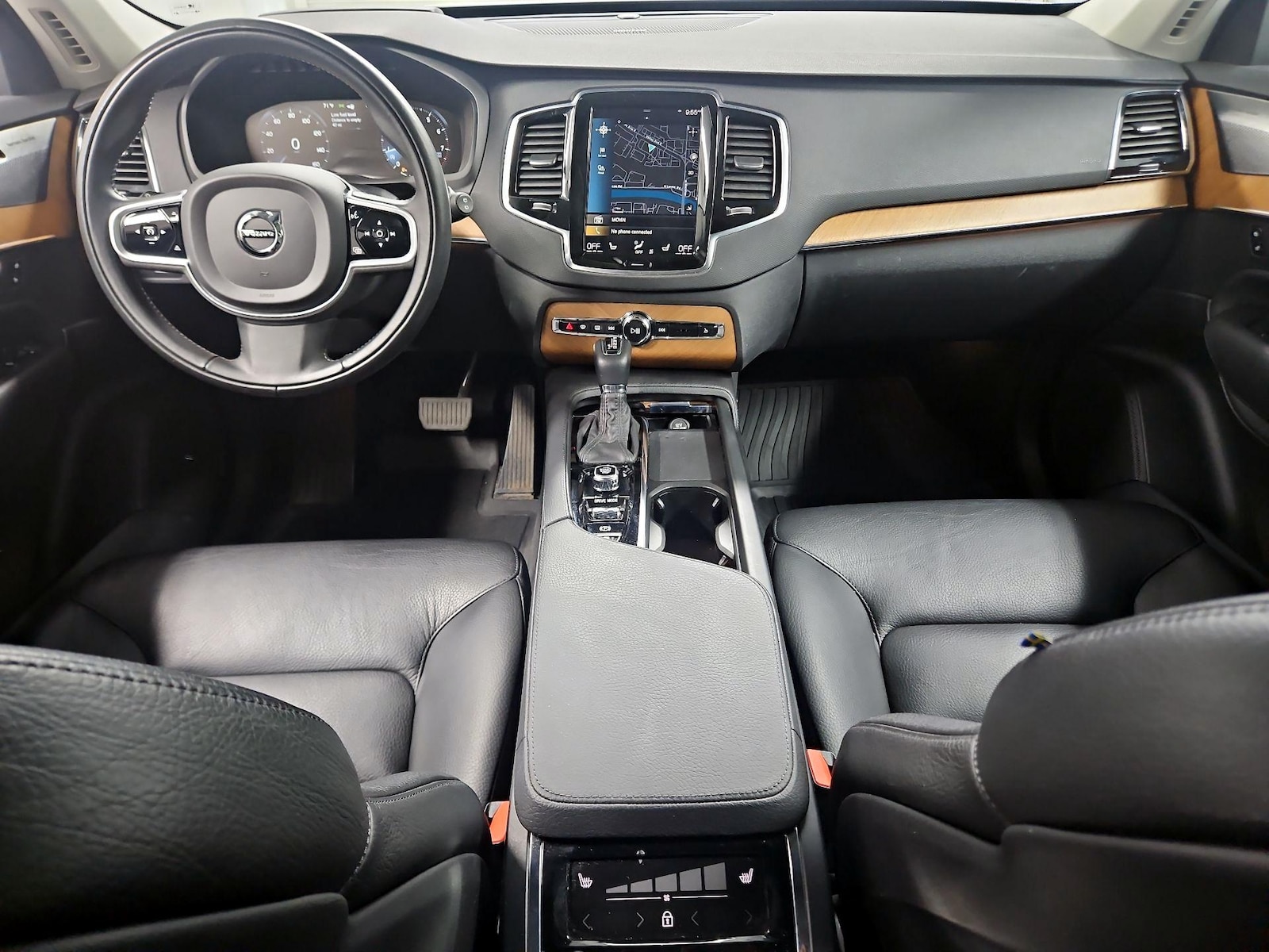 2021 Volvo XC90 Momentum - Photo 10