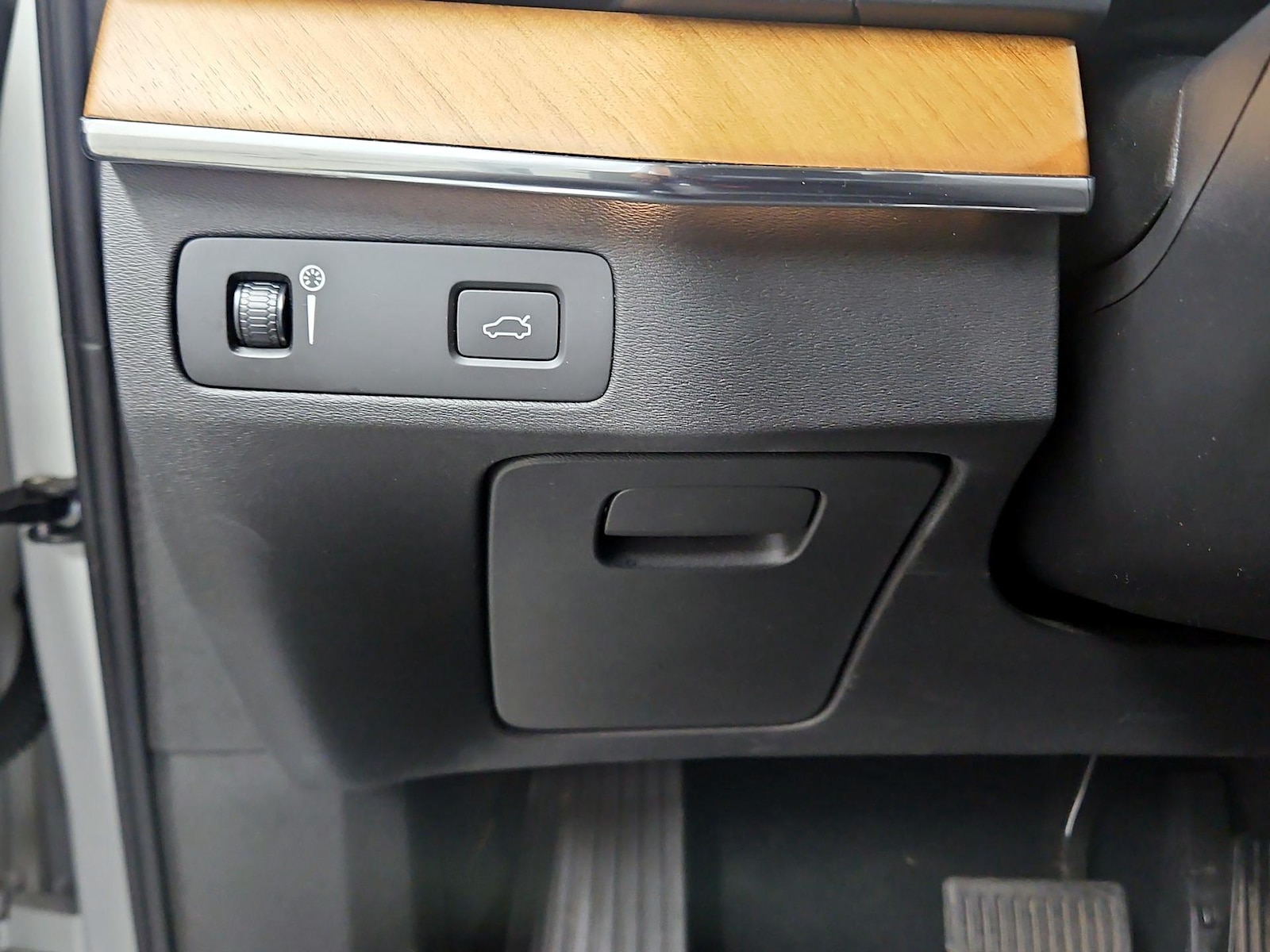 2021 Volvo XC90 Momentum - Photo 14
