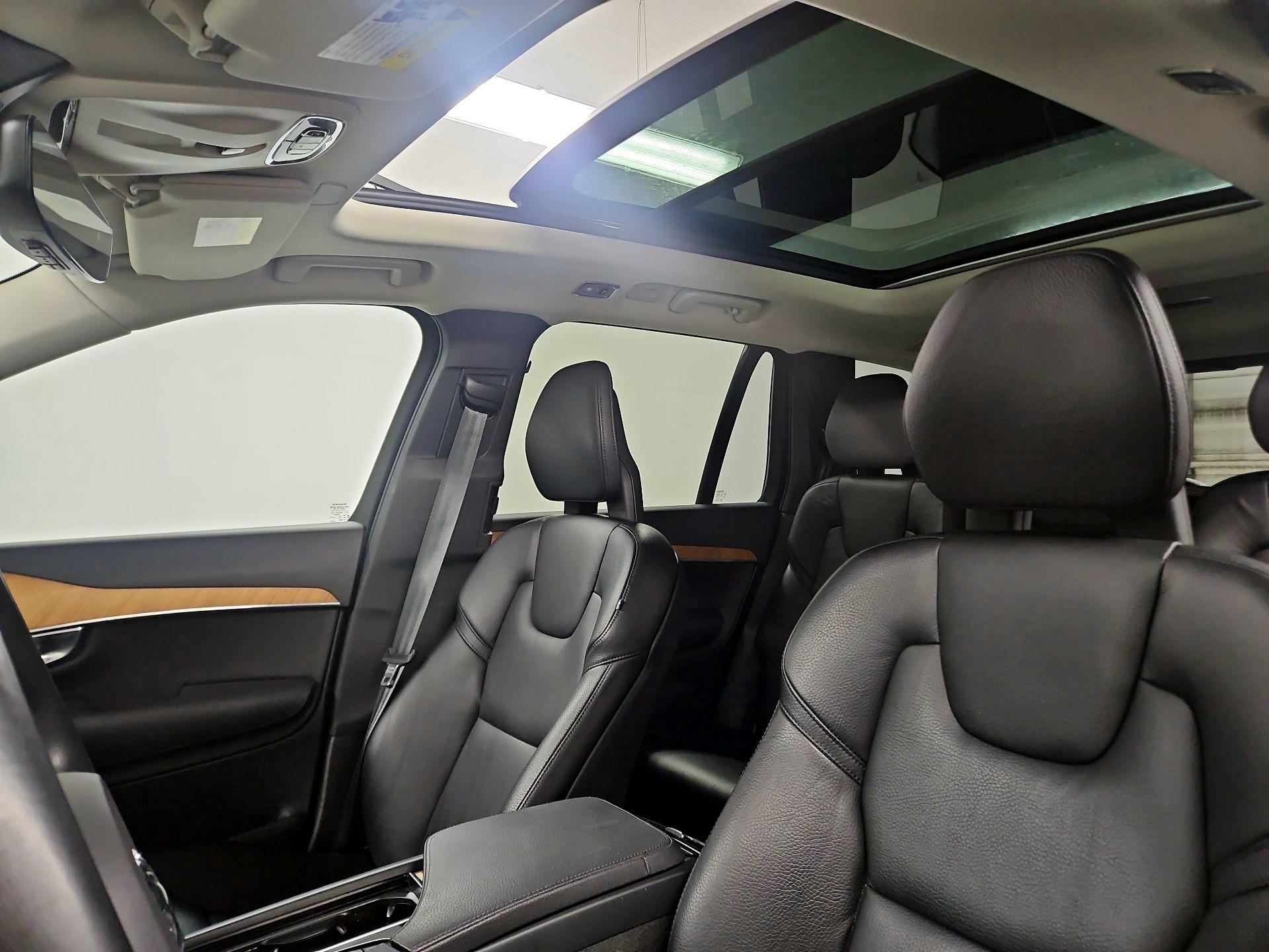 Thumbnail: 2021 Volvo XC90 - 20