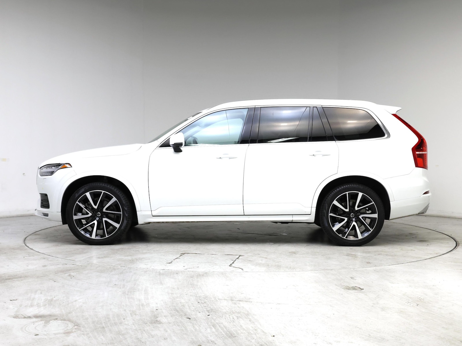 2021 Volvo XC90 Momentum - Photo 4