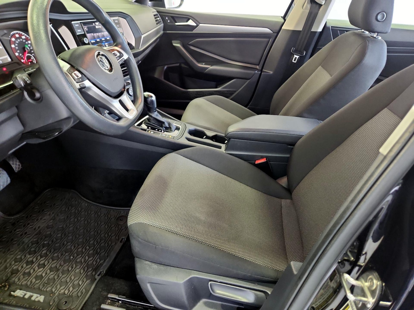 2020 Volkswagen Jetta SE - Photo 12