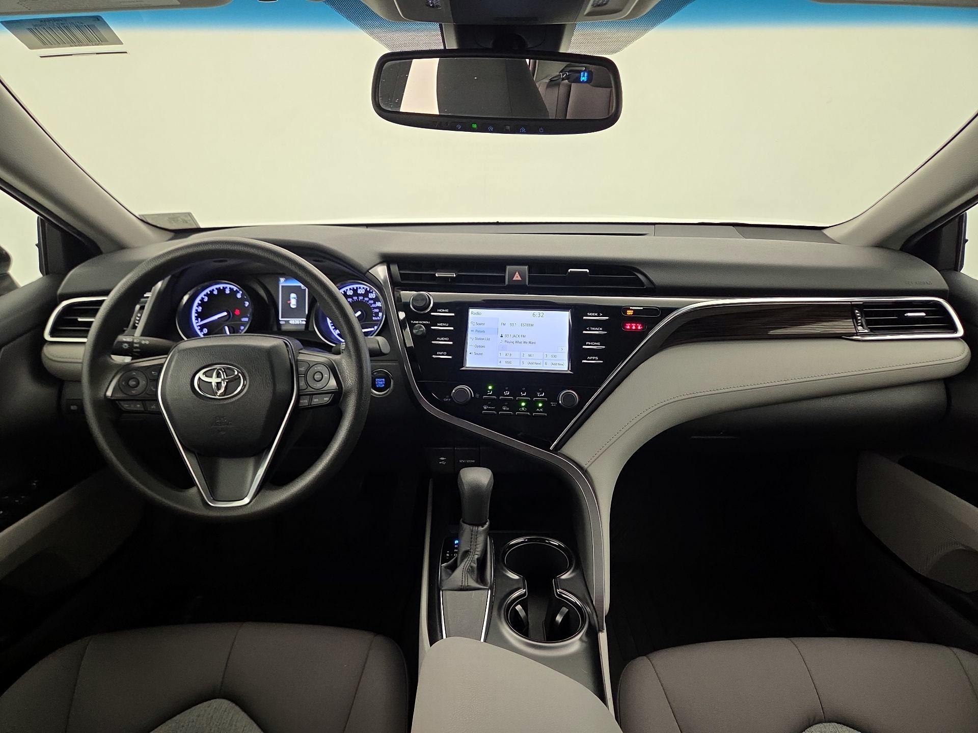 Thumbnail: 2018 Toyota Camry - 9