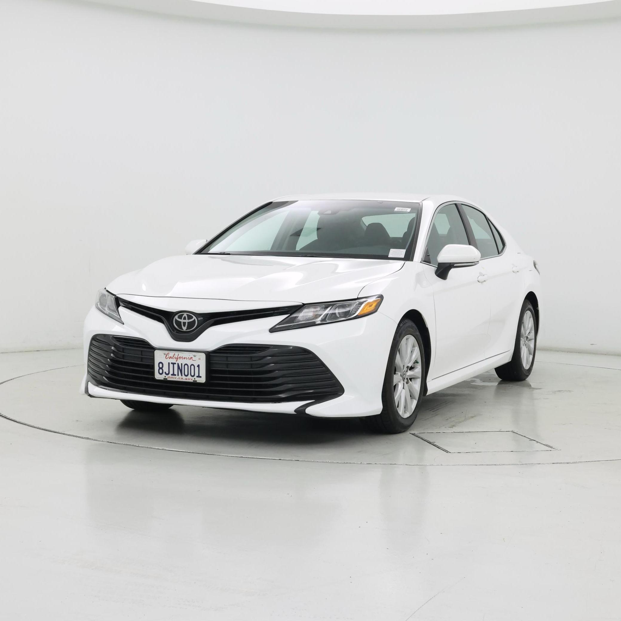 Thumbnail: 2018 Toyota Camry - 4