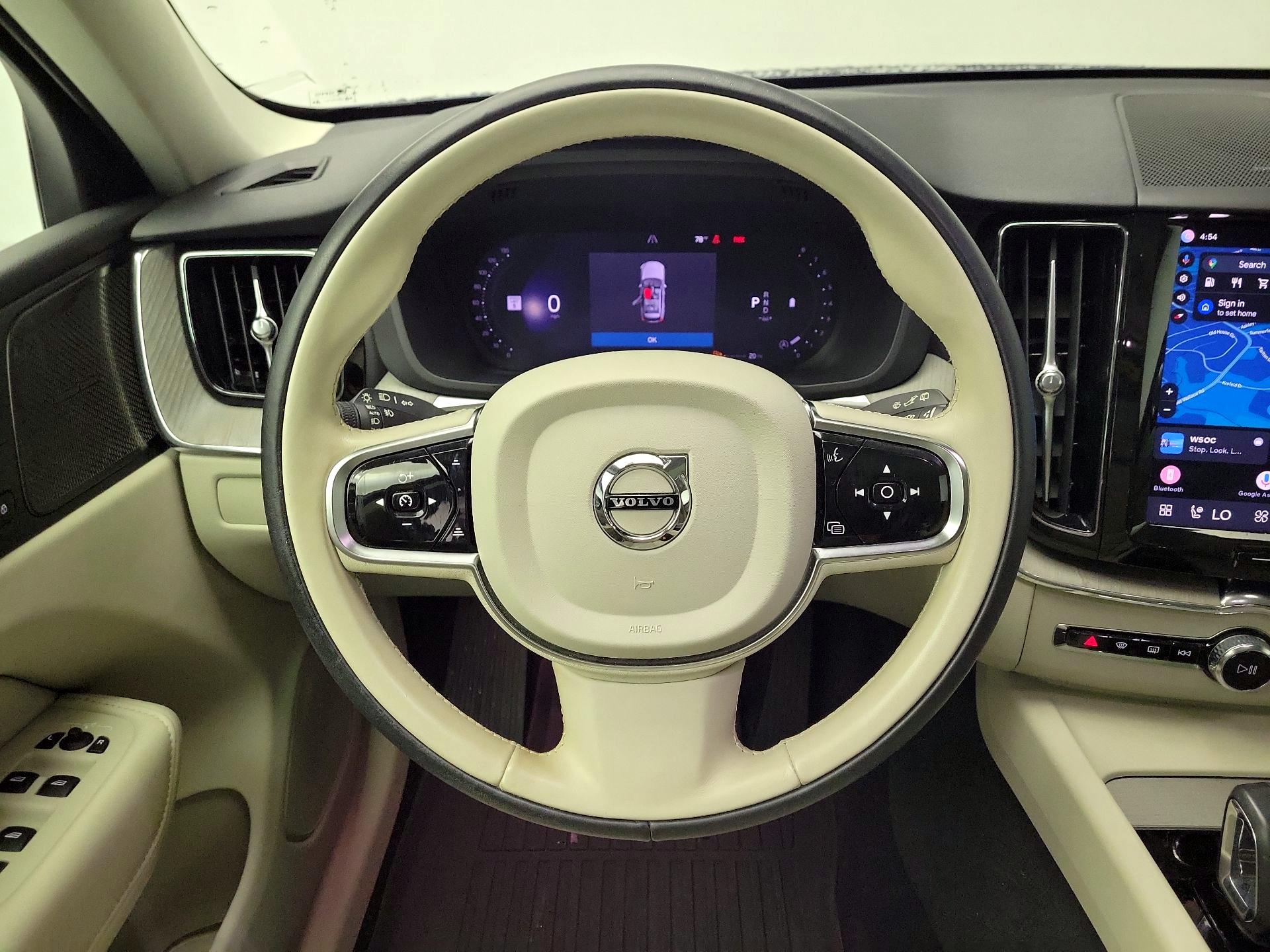 Thumbnail: 2024 Volvo XC60 - 10