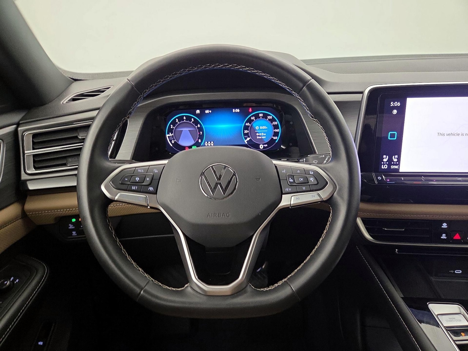 2024 Volkswagen Atlas Cross Sport SE w/Tech - Photo 11