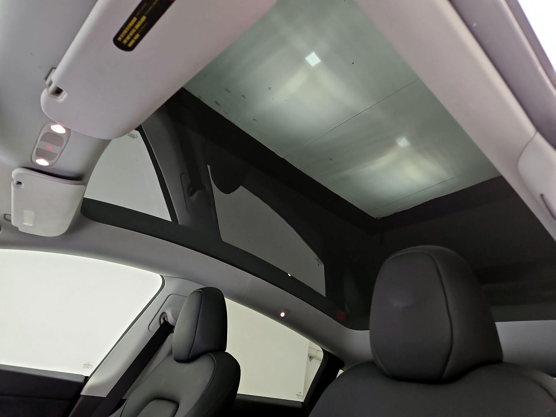 Thumbnail: 2025 Tesla Model Y - 19