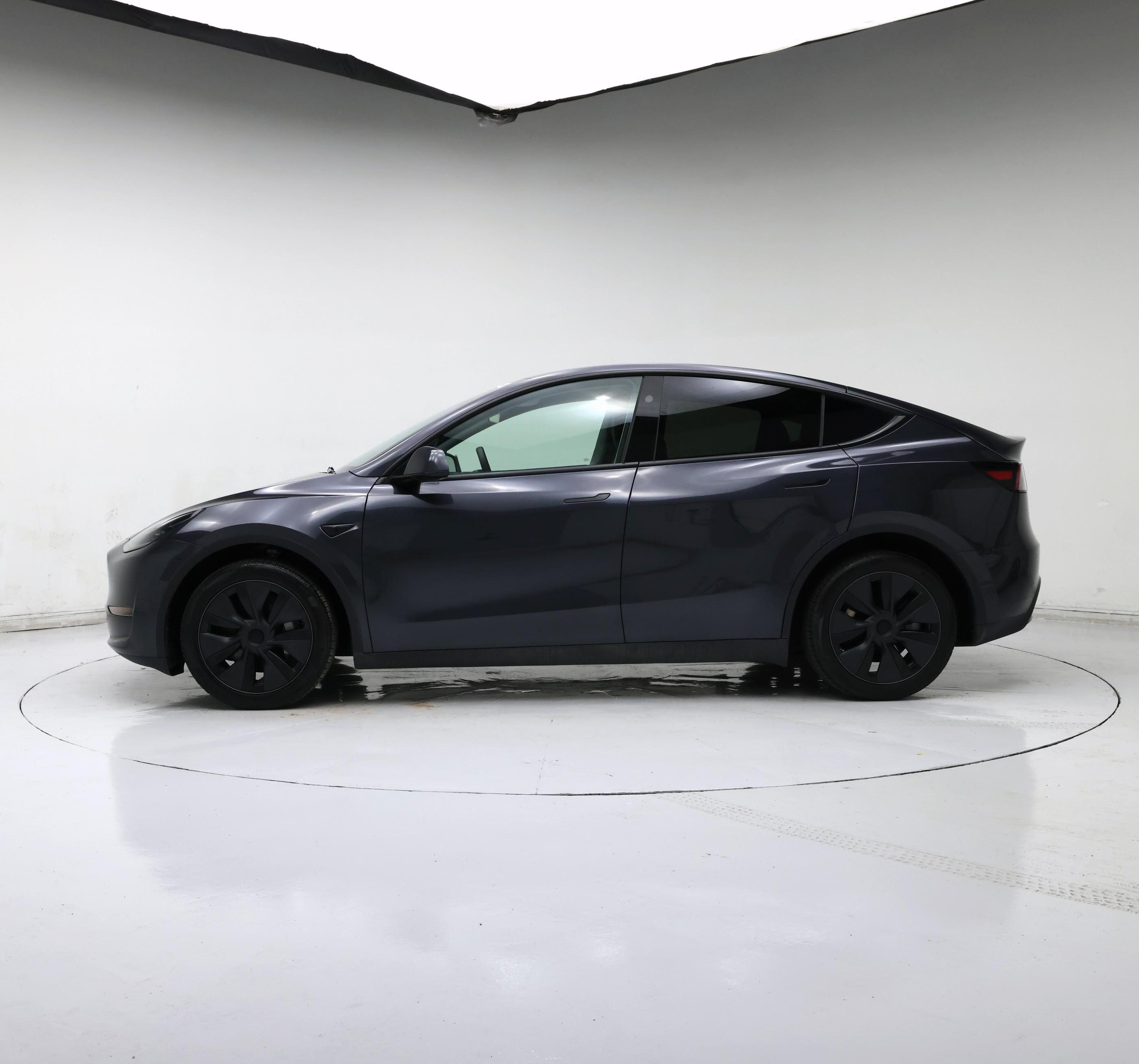 Thumbnail: 2025 Tesla Model Y - 3