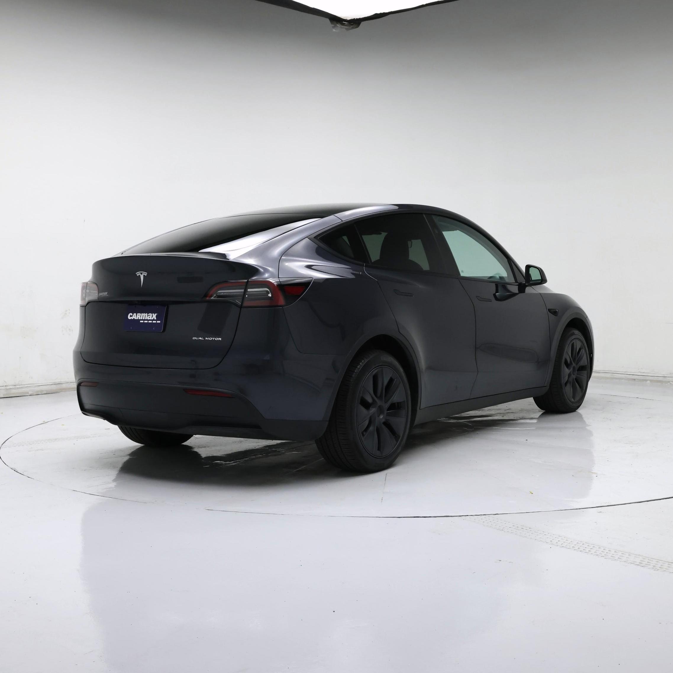 Thumbnail: 2025 Tesla Model Y - 8