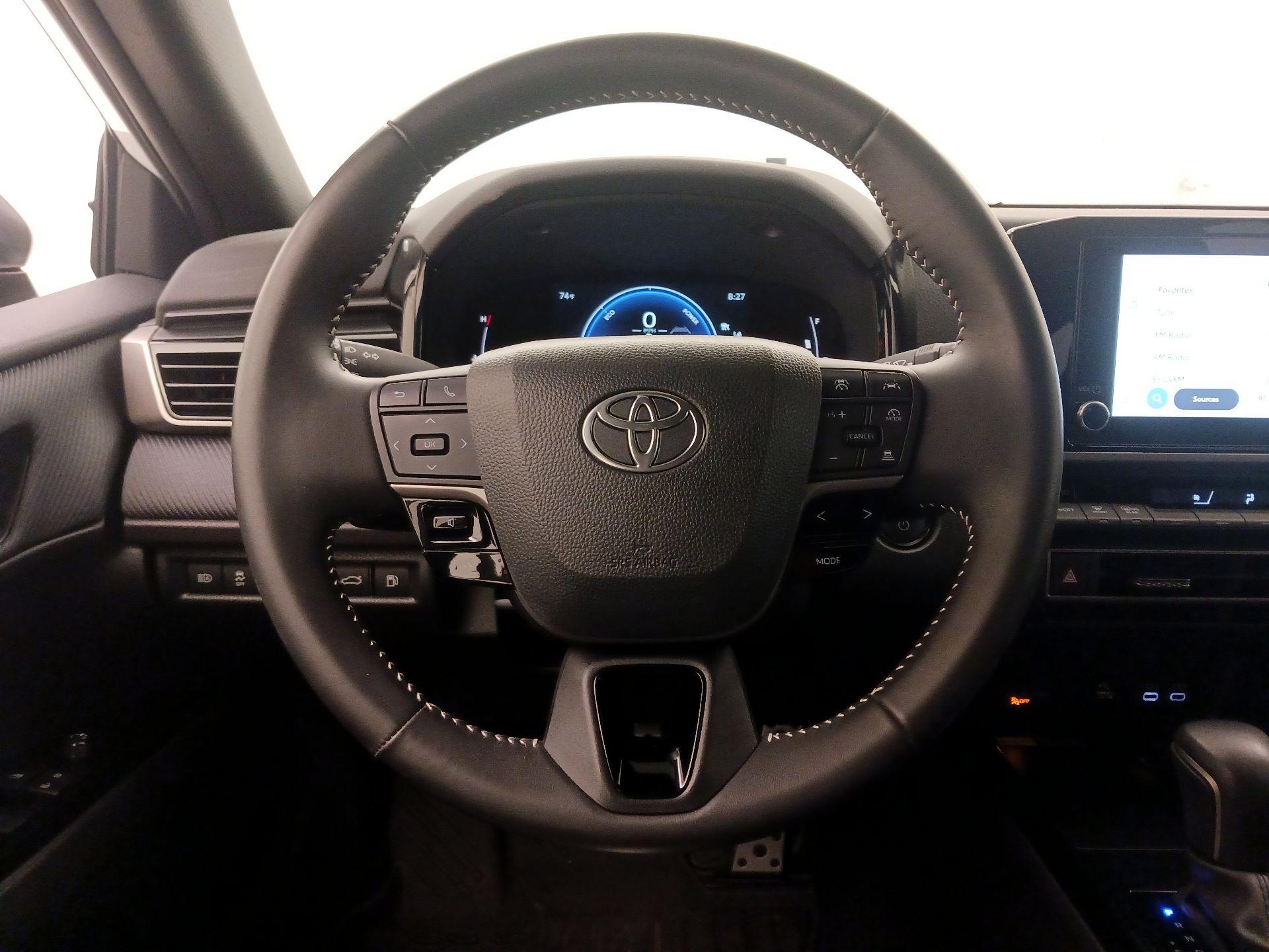 Thumbnail: 2025 Toyota Camry - 10