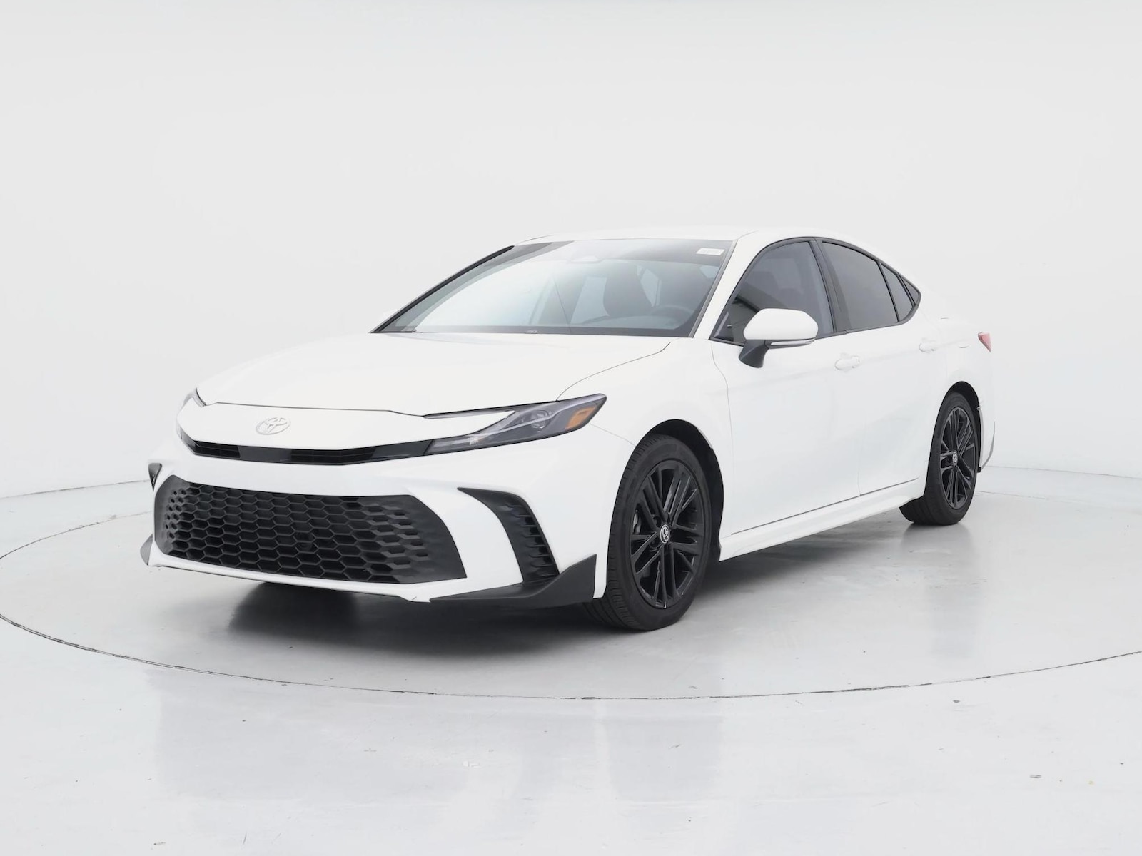 2025 Toyota Camry SE - Photo 5