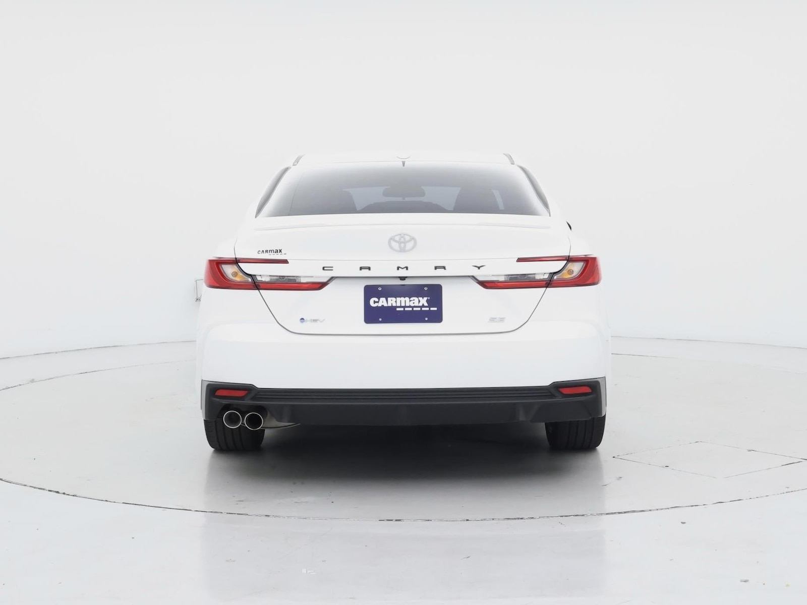 2025 Toyota Camry SE - Photo 7