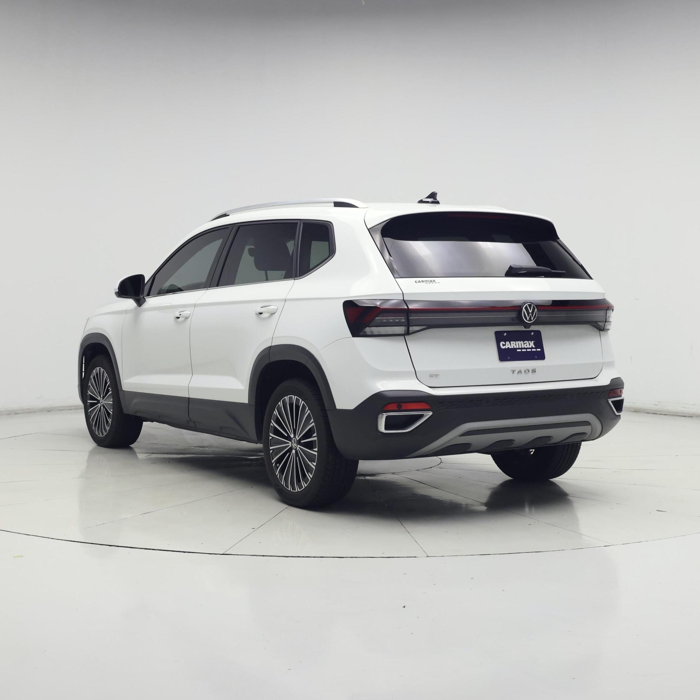 Thumbnail: 2025 Volkswagen Taos - 2