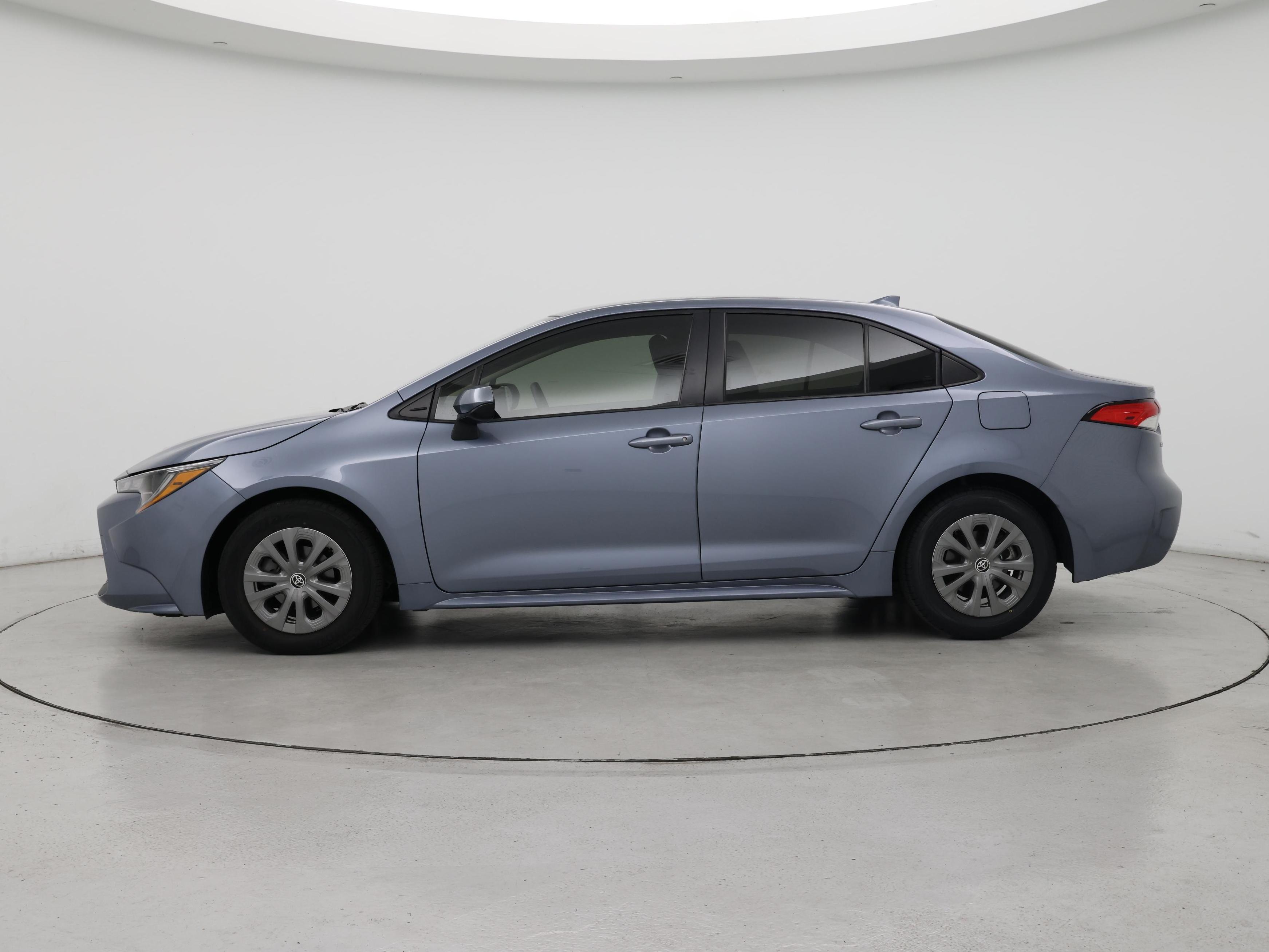 Thumbnail: 2022 Toyota Corolla - 3