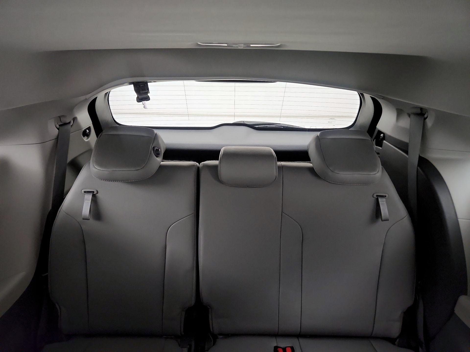 Thumbnail: 2021 Toyota Sienna - 20