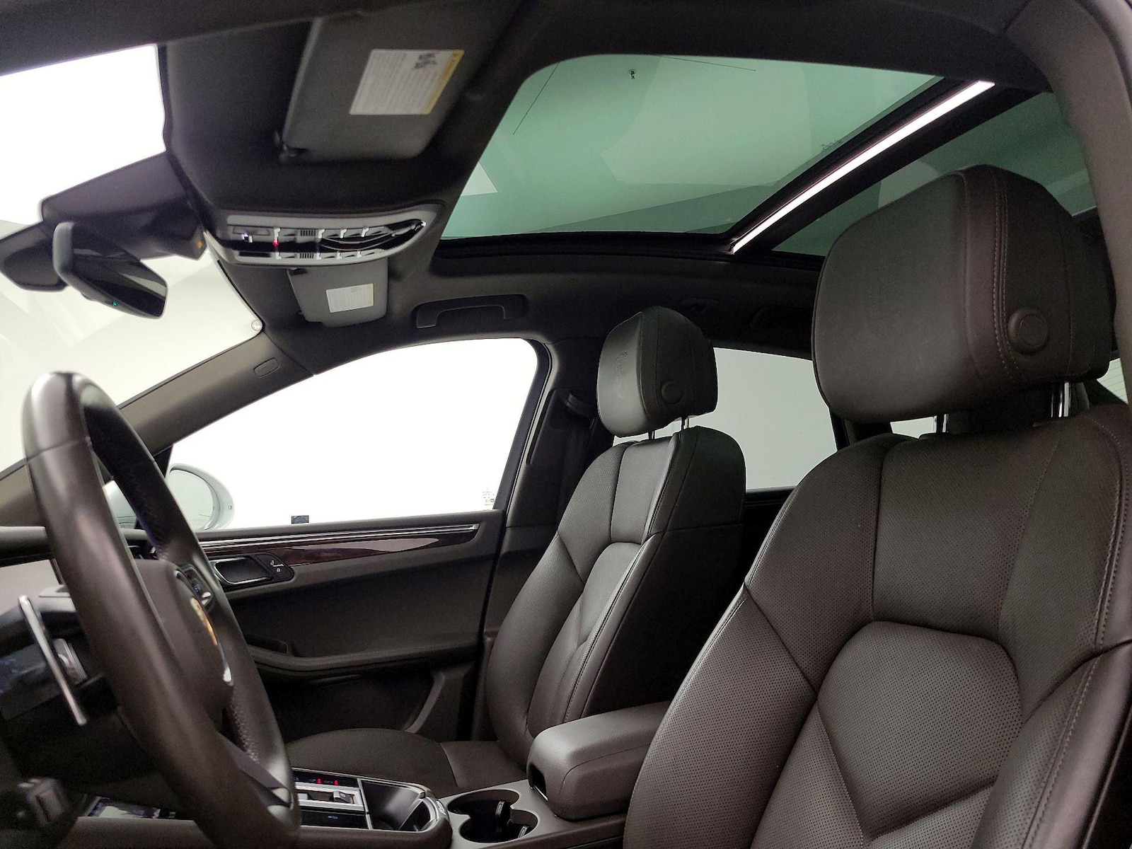 2024 Porsche Macan T - Photo 20