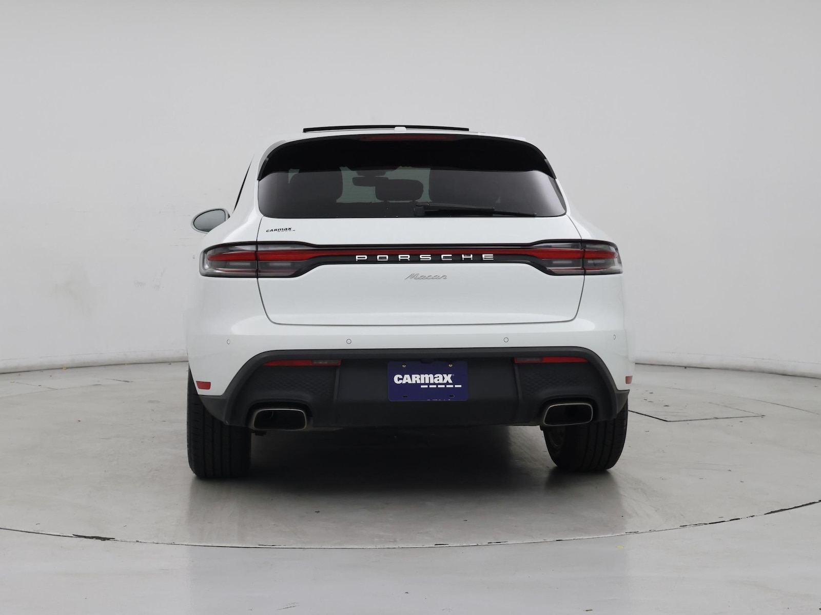 2024 Porsche Macan T - Photo 7