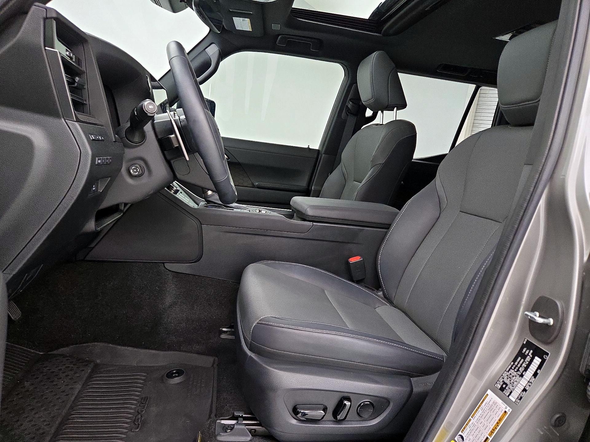 Thumbnail: 2024 Lexus GX - 11