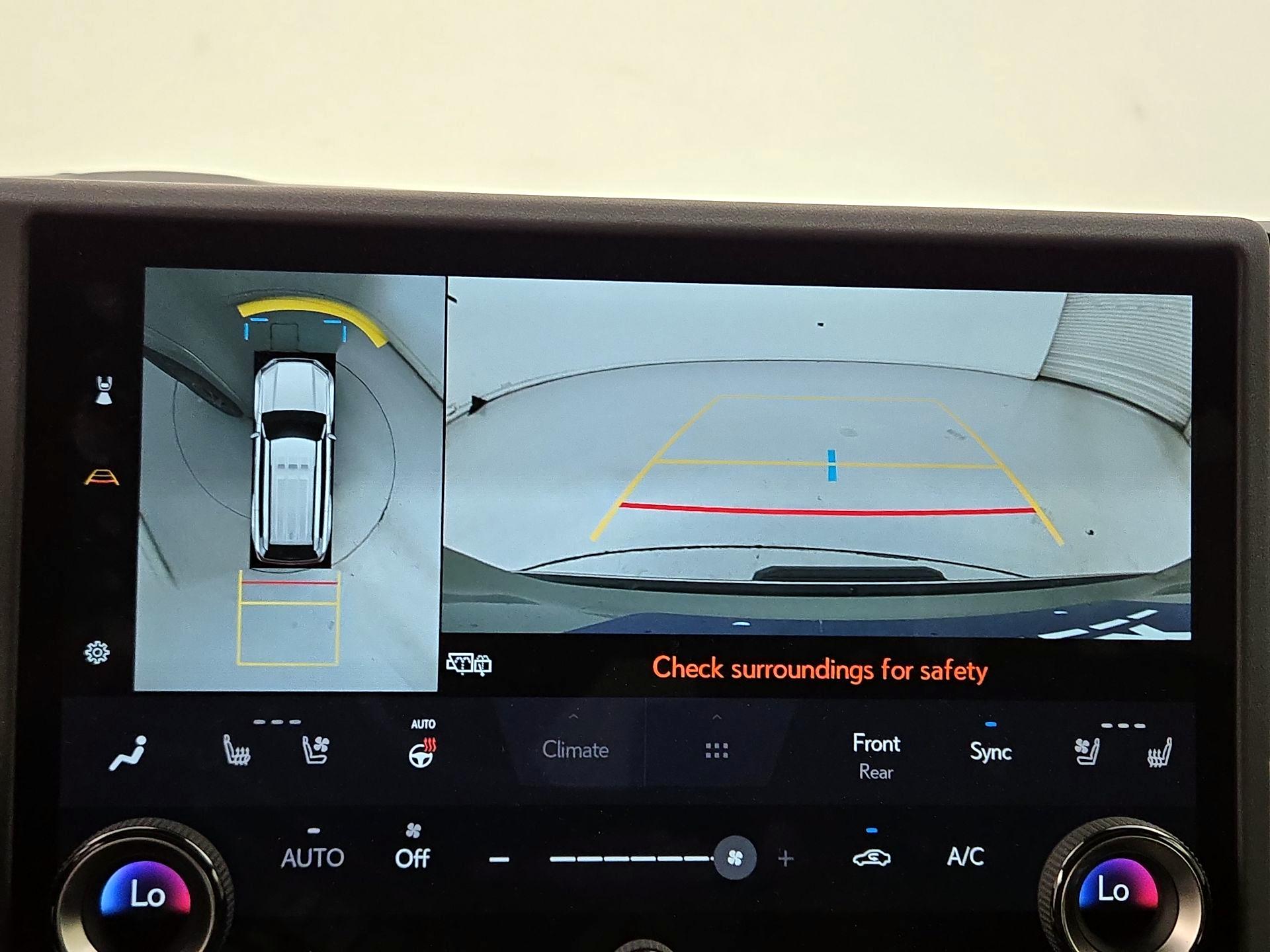 Thumbnail: 2024 Lexus GX - 14