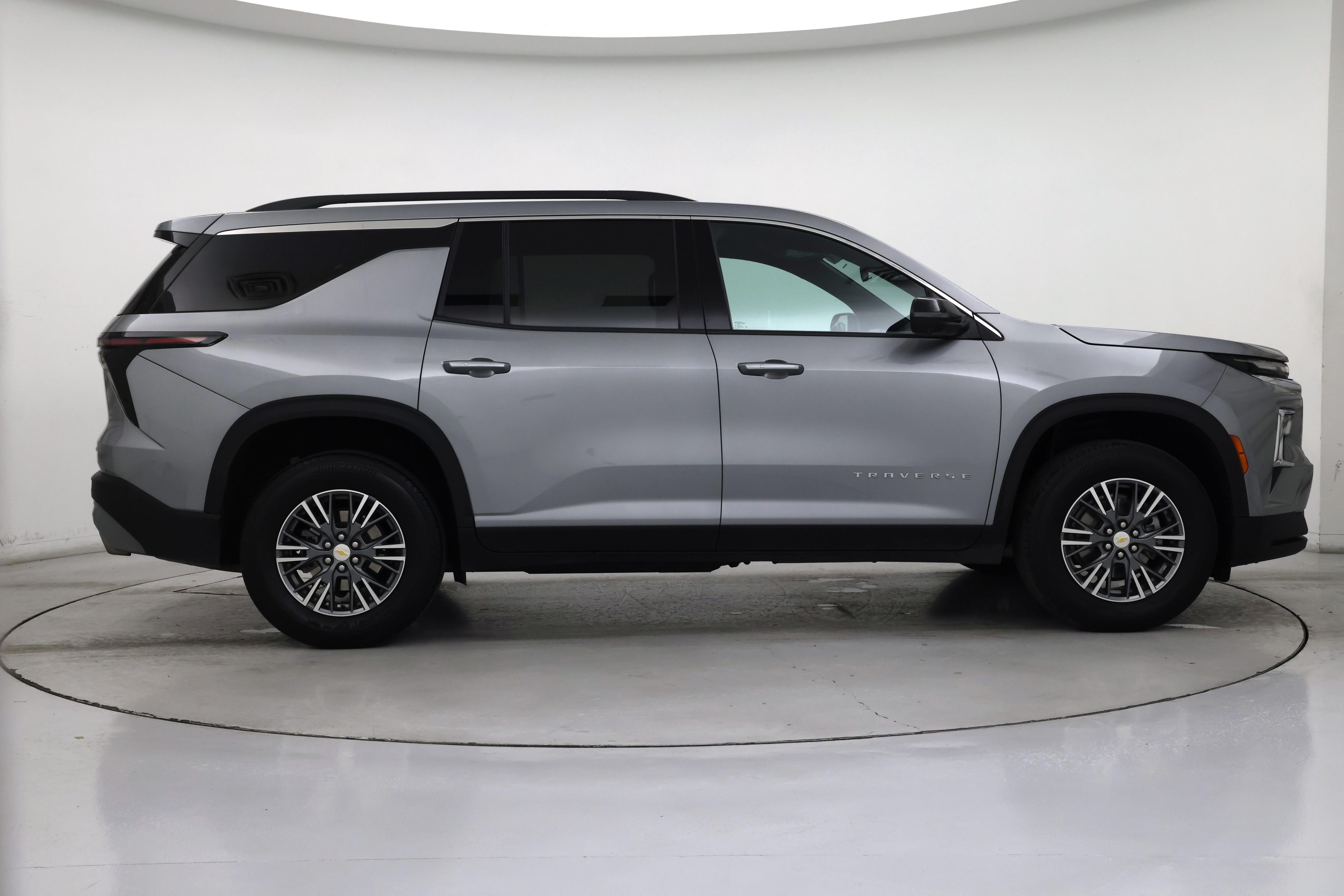 Thumbnail: 2024 Chevrolet Traverse - 7