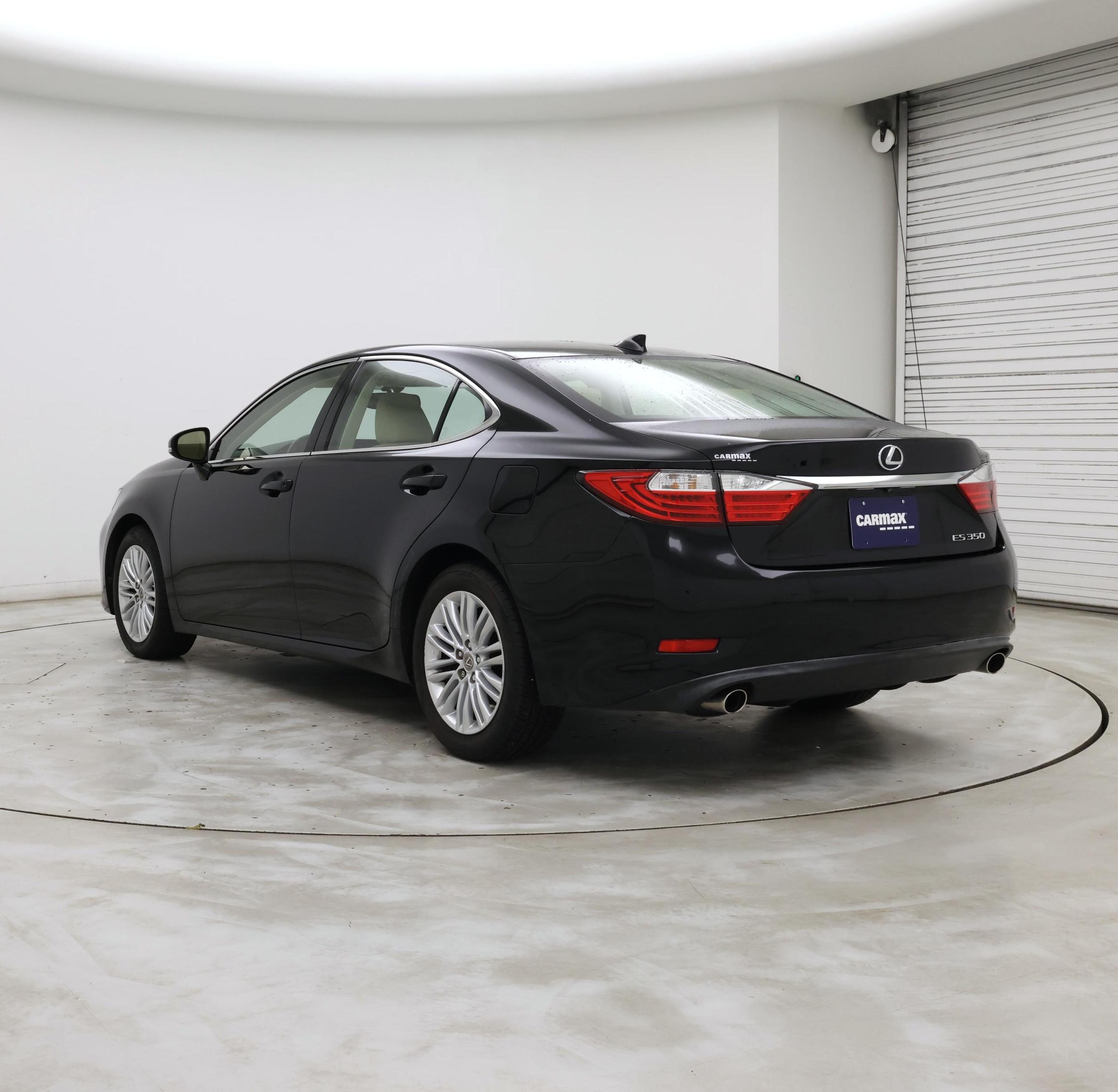 Thumbnail: 2015 Lexus ES - 2