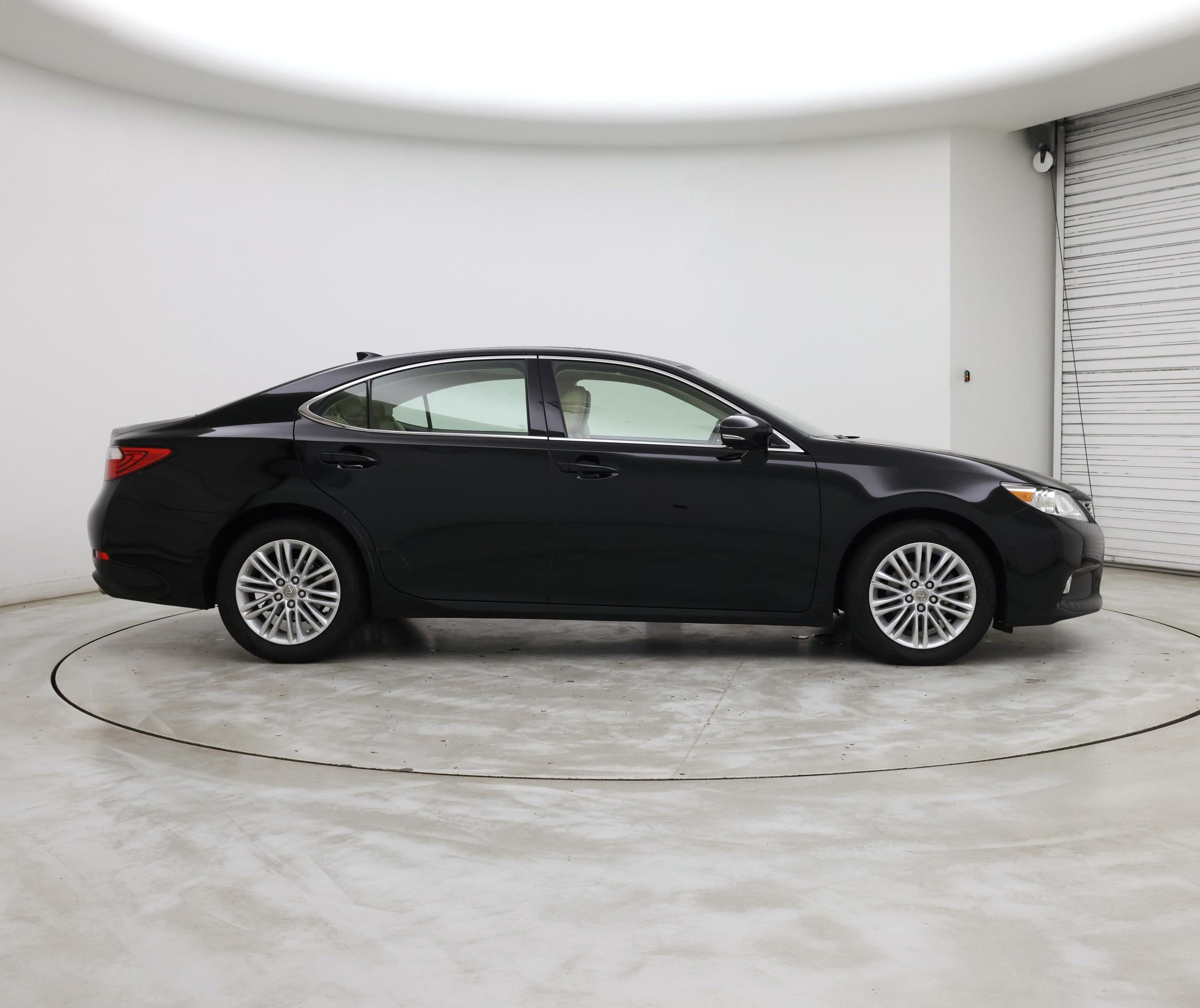 Thumbnail: 2015 Lexus ES - 7