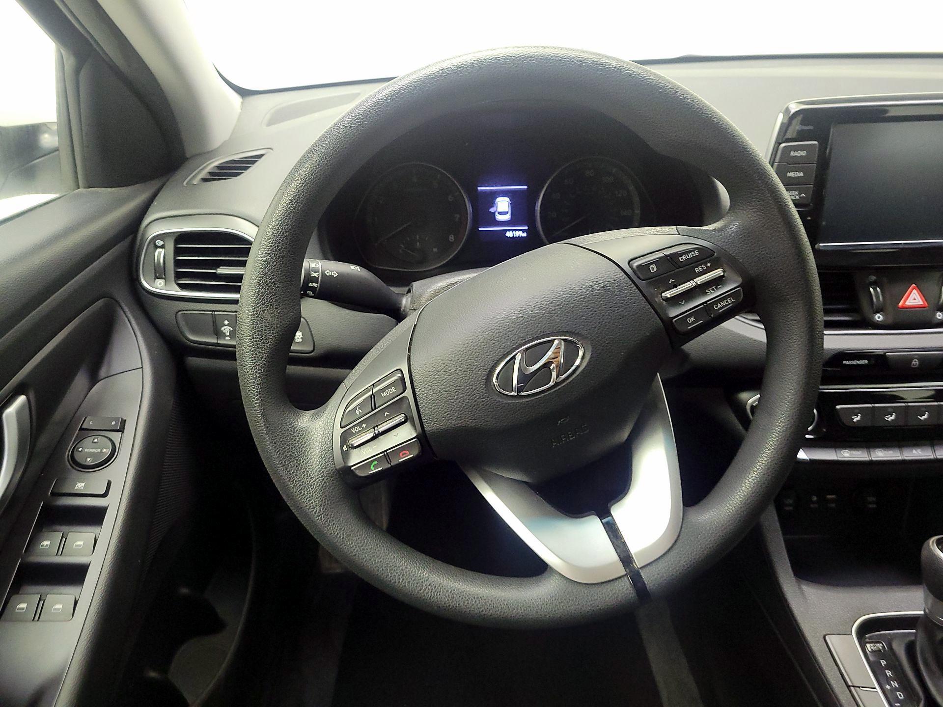 Thumbnail: 2018 Hyundai Elantra - 10