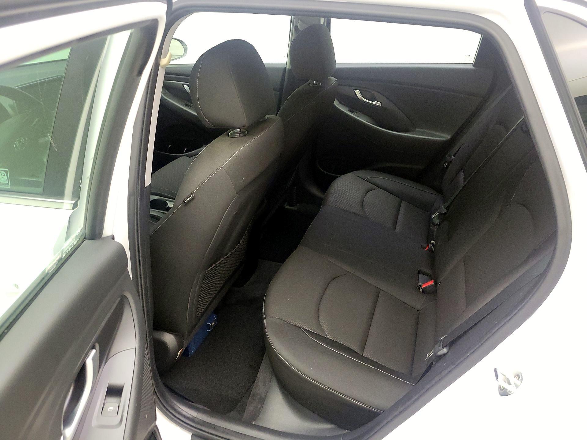Thumbnail: 2018 Hyundai Elantra - 19