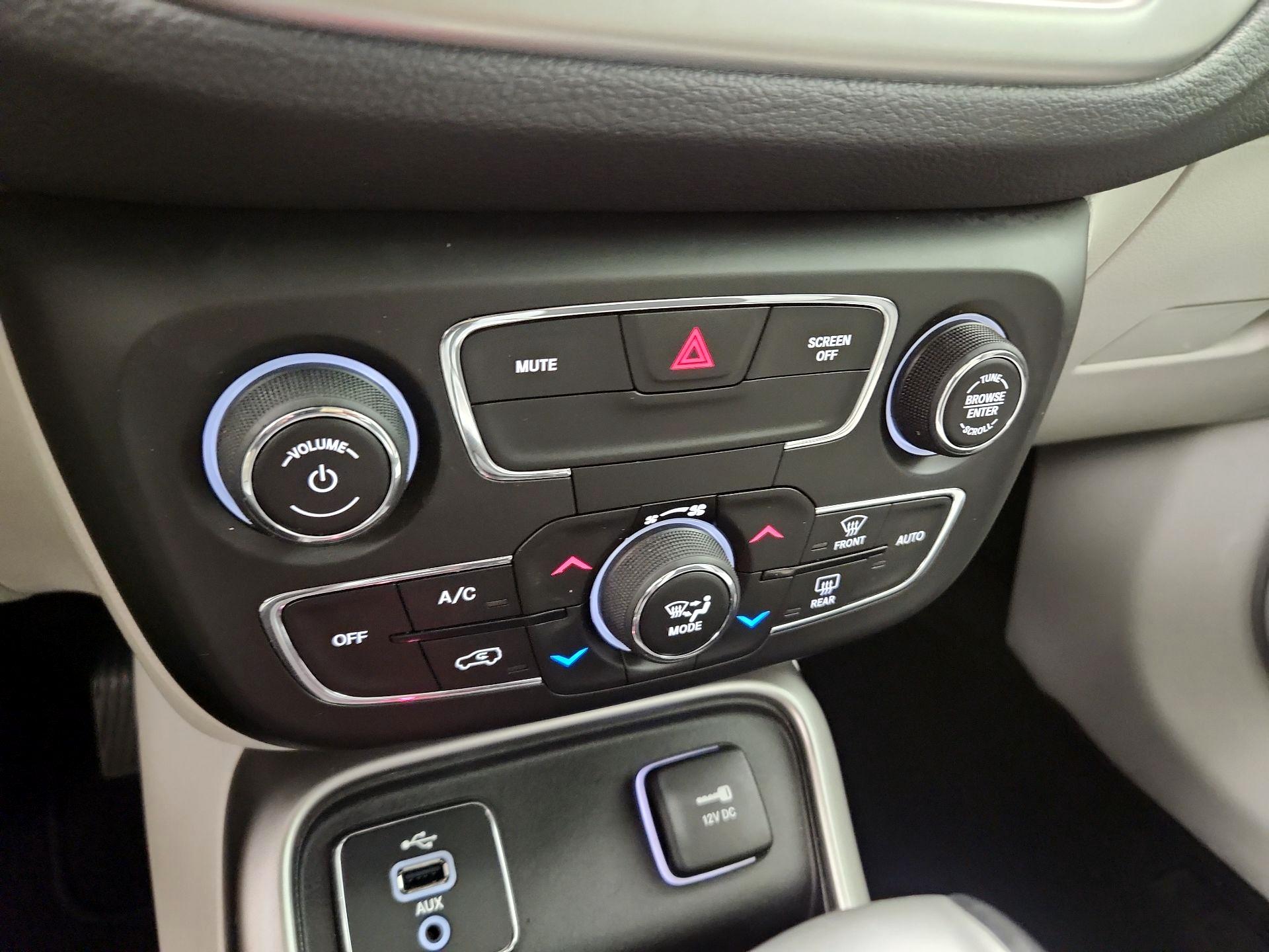 Thumbnail: 2018 Jeep Compass - 17