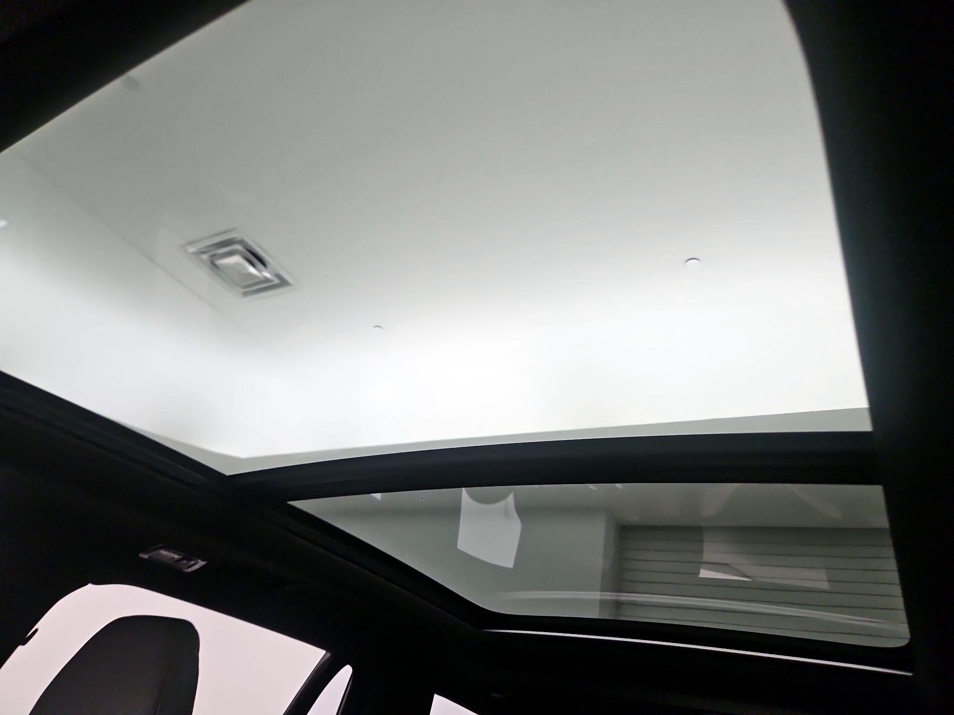 Thumbnail: 2019 Volvo XC90 - 17