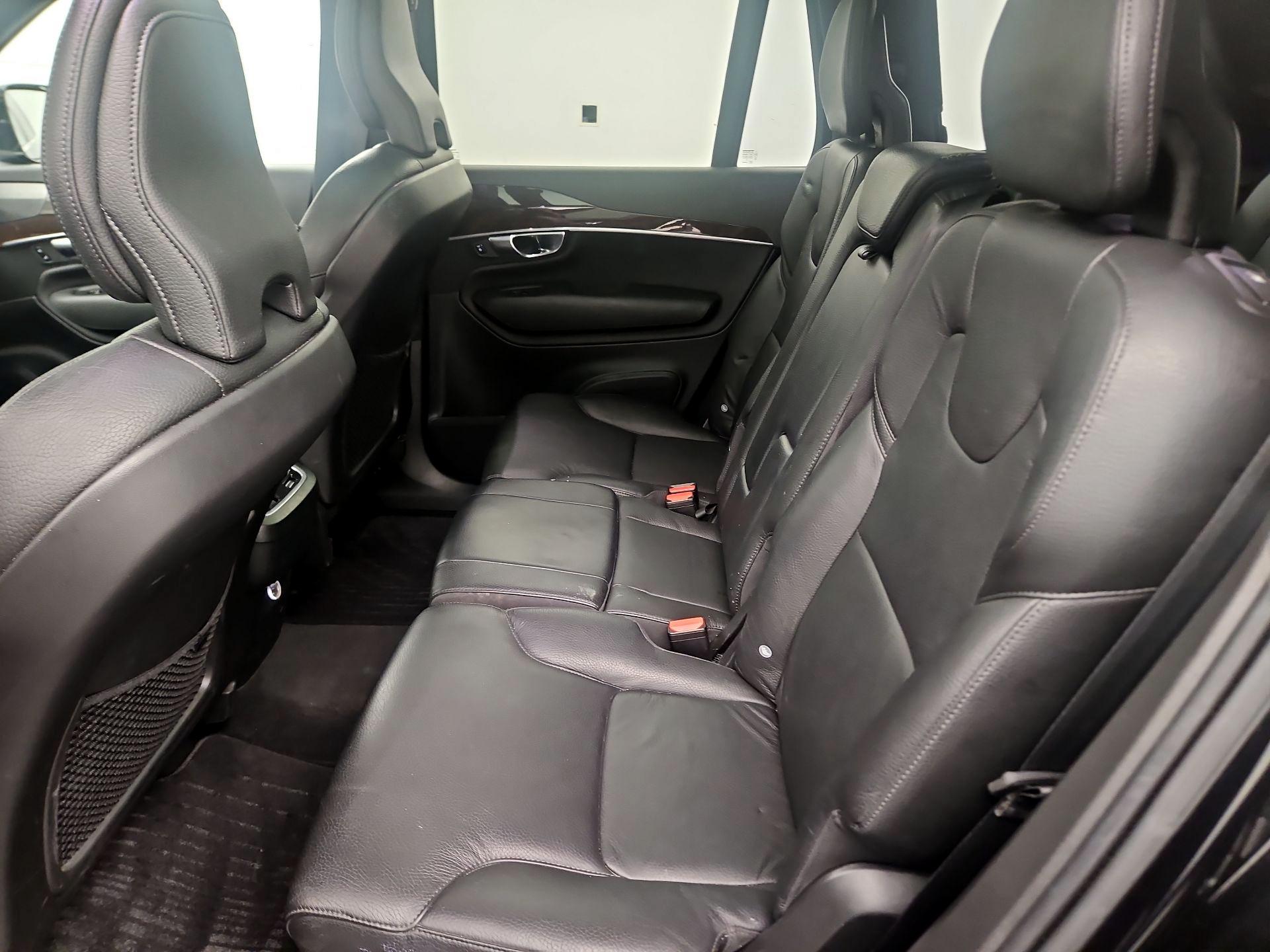 Thumbnail: 2019 Volvo XC90 - 18