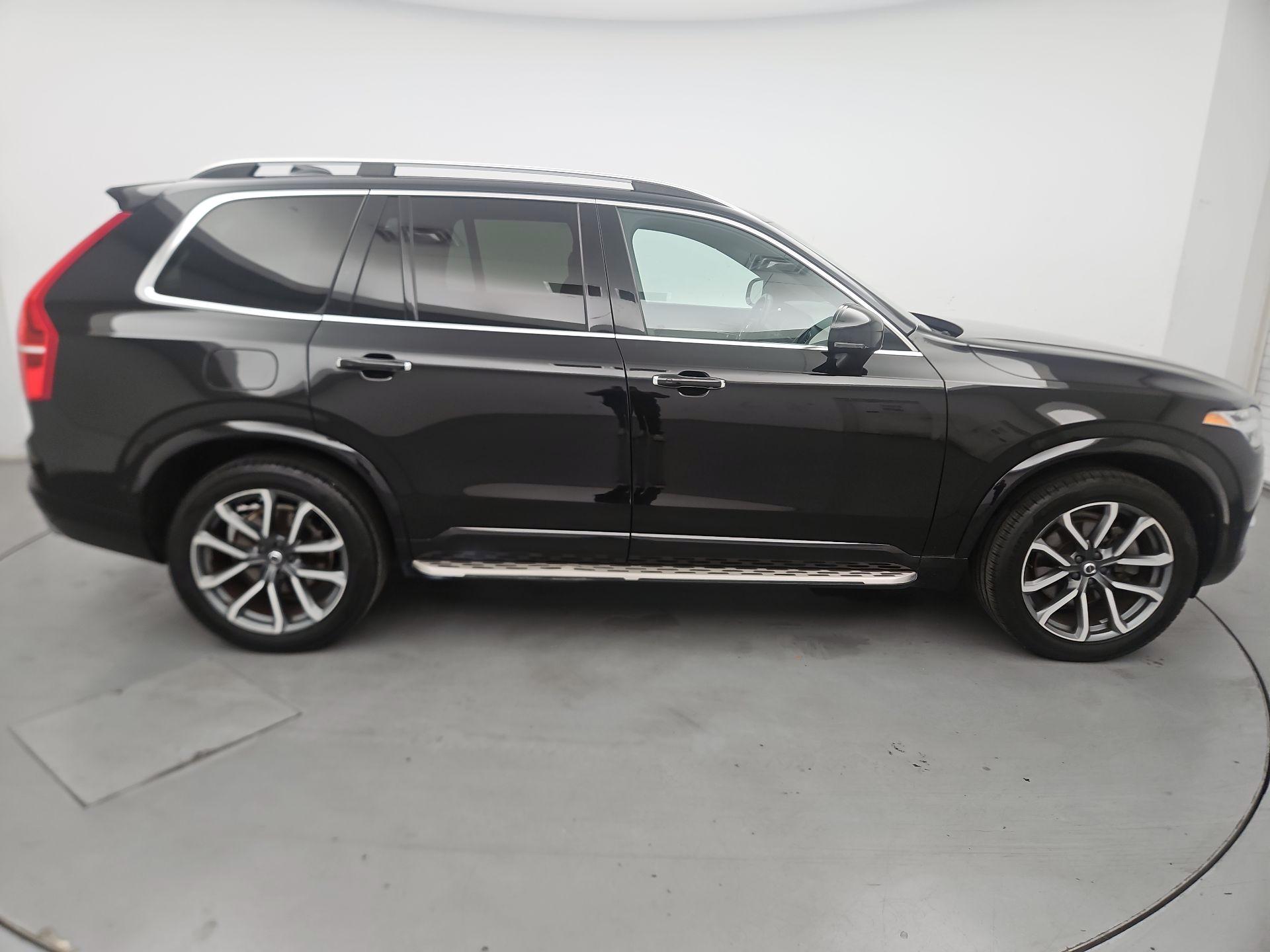Thumbnail: 2019 Volvo XC90 - 4