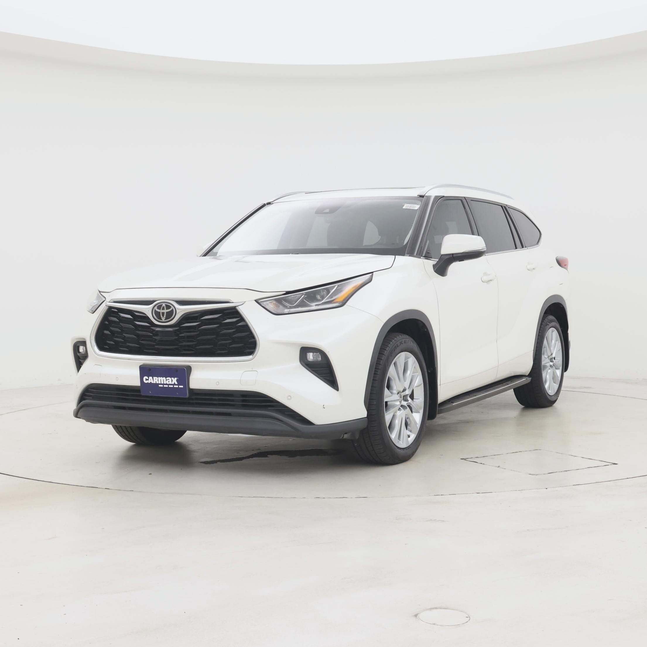 Thumbnail: 2021 Toyota Highlander - 4