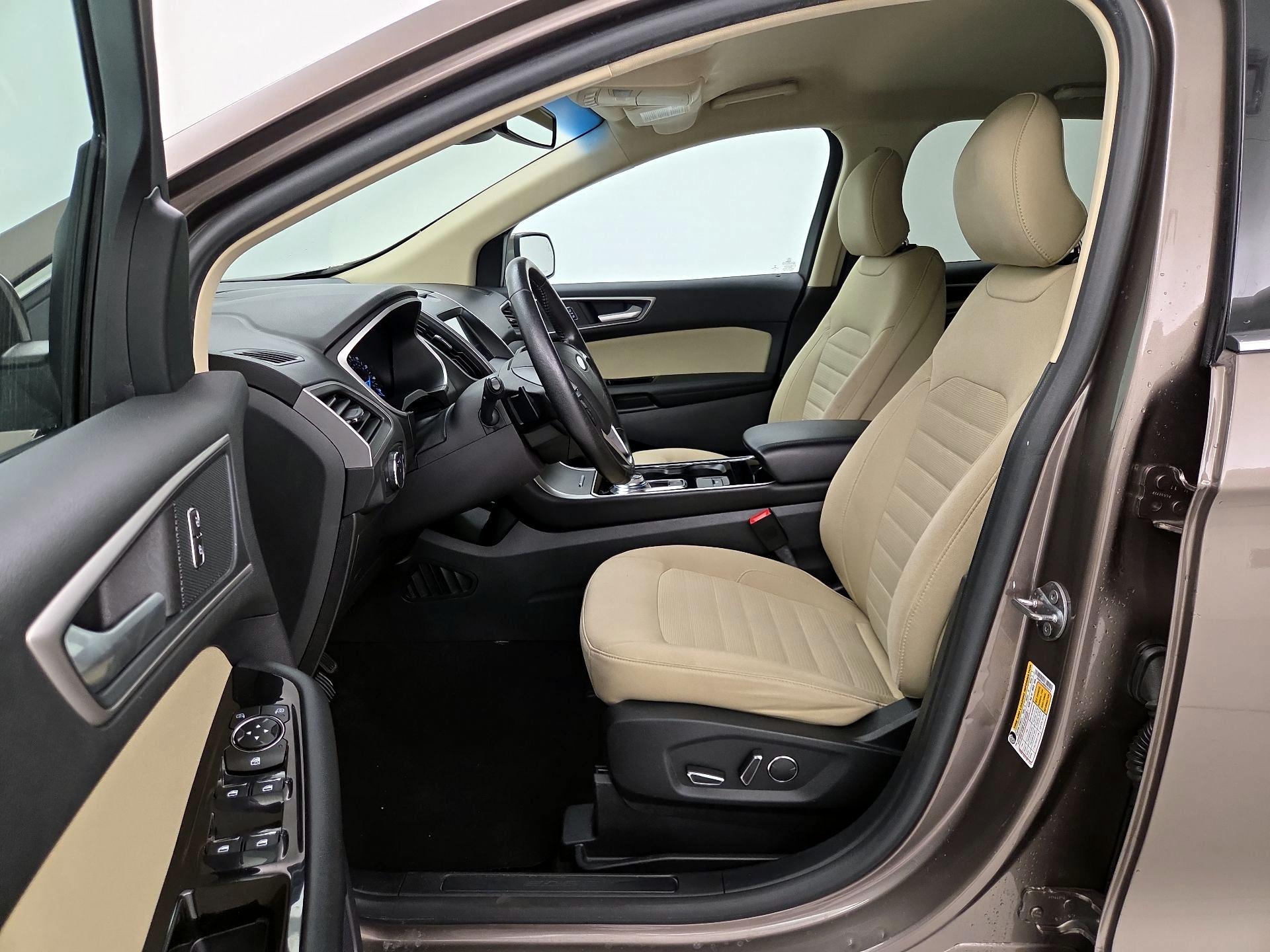 Thumbnail: 2019 Ford Edge - 11