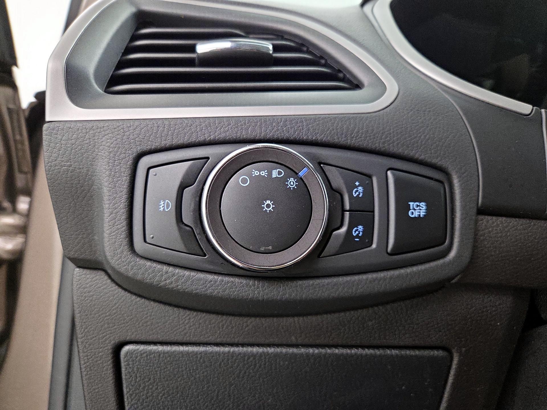 Thumbnail: 2019 Ford Edge - 13