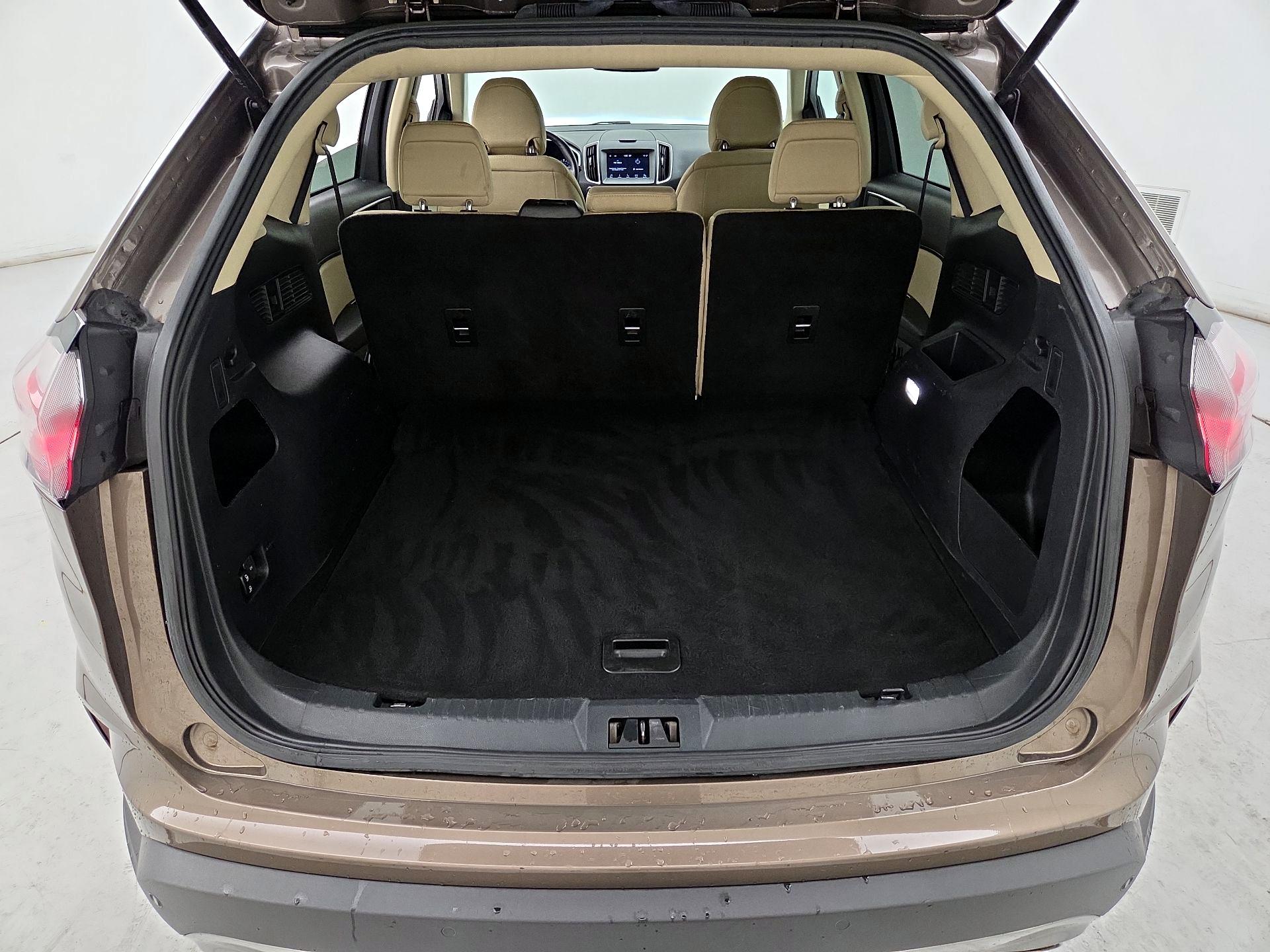 Thumbnail: 2019 Ford Edge - 20
