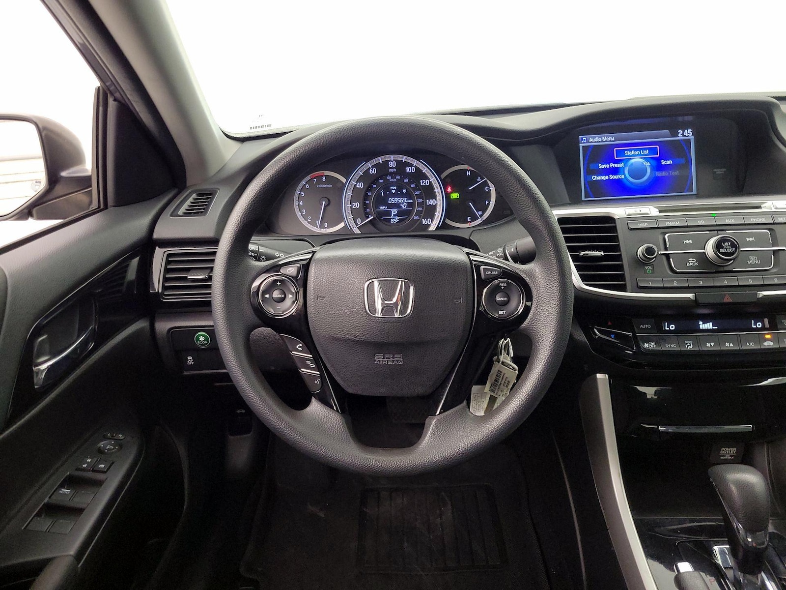 2017 Honda Accord LX - Photo 11