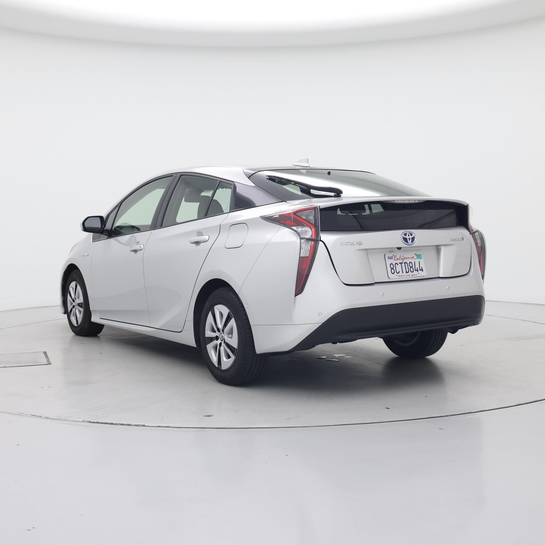Thumbnail: 2018 Toyota Prius - 2