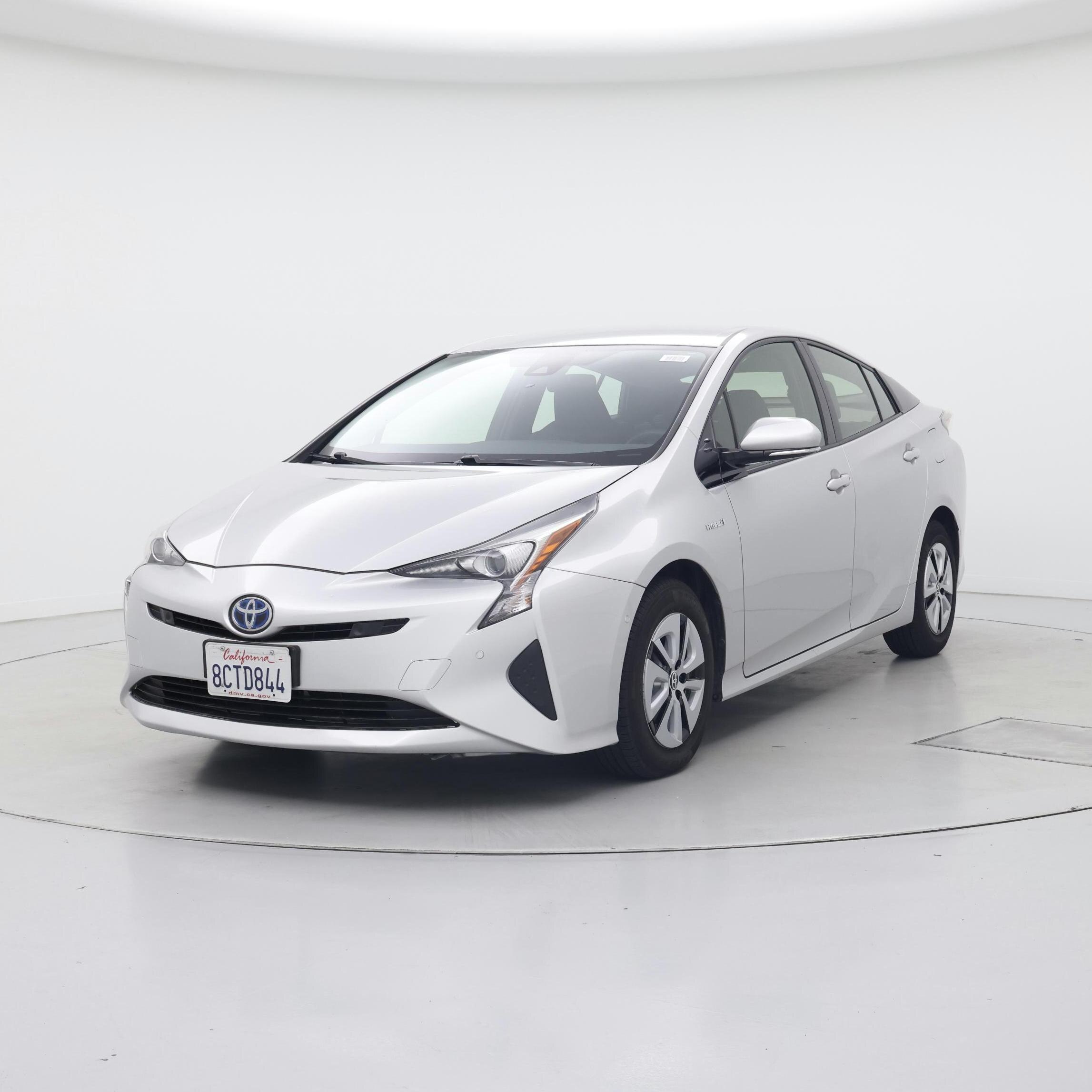 Thumbnail: 2018 Toyota Prius - 4