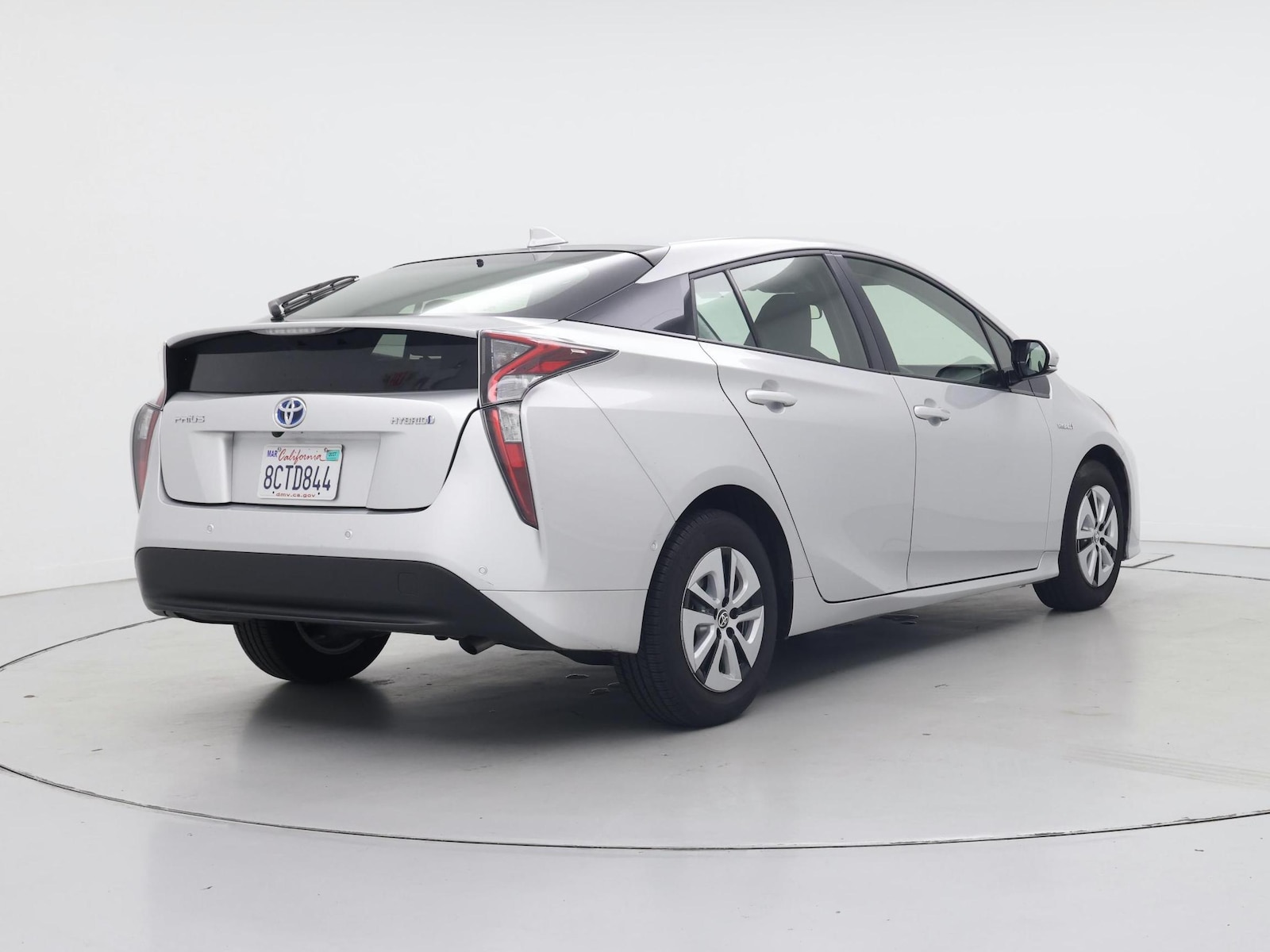 2018 Toyota Prius Two - Photo 9