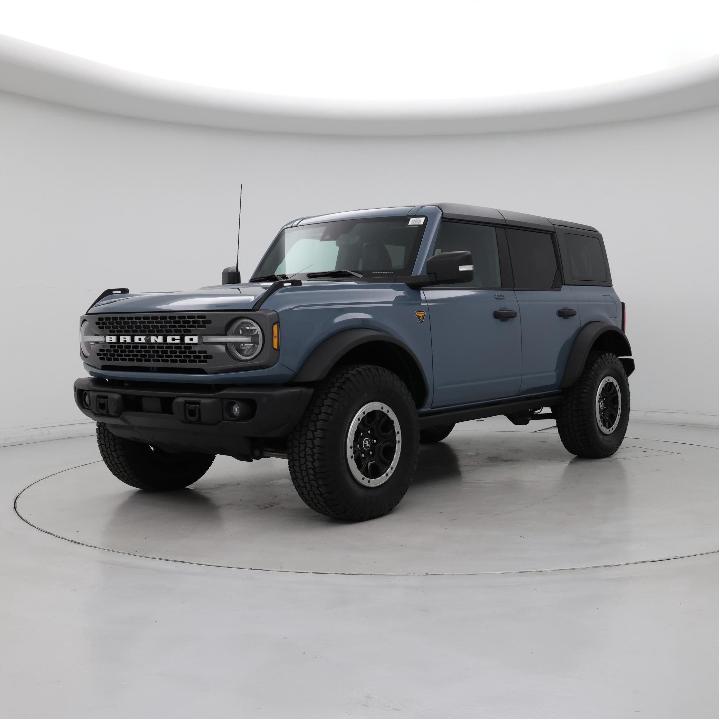 Thumbnail: 2022 Ford Bronco - 4