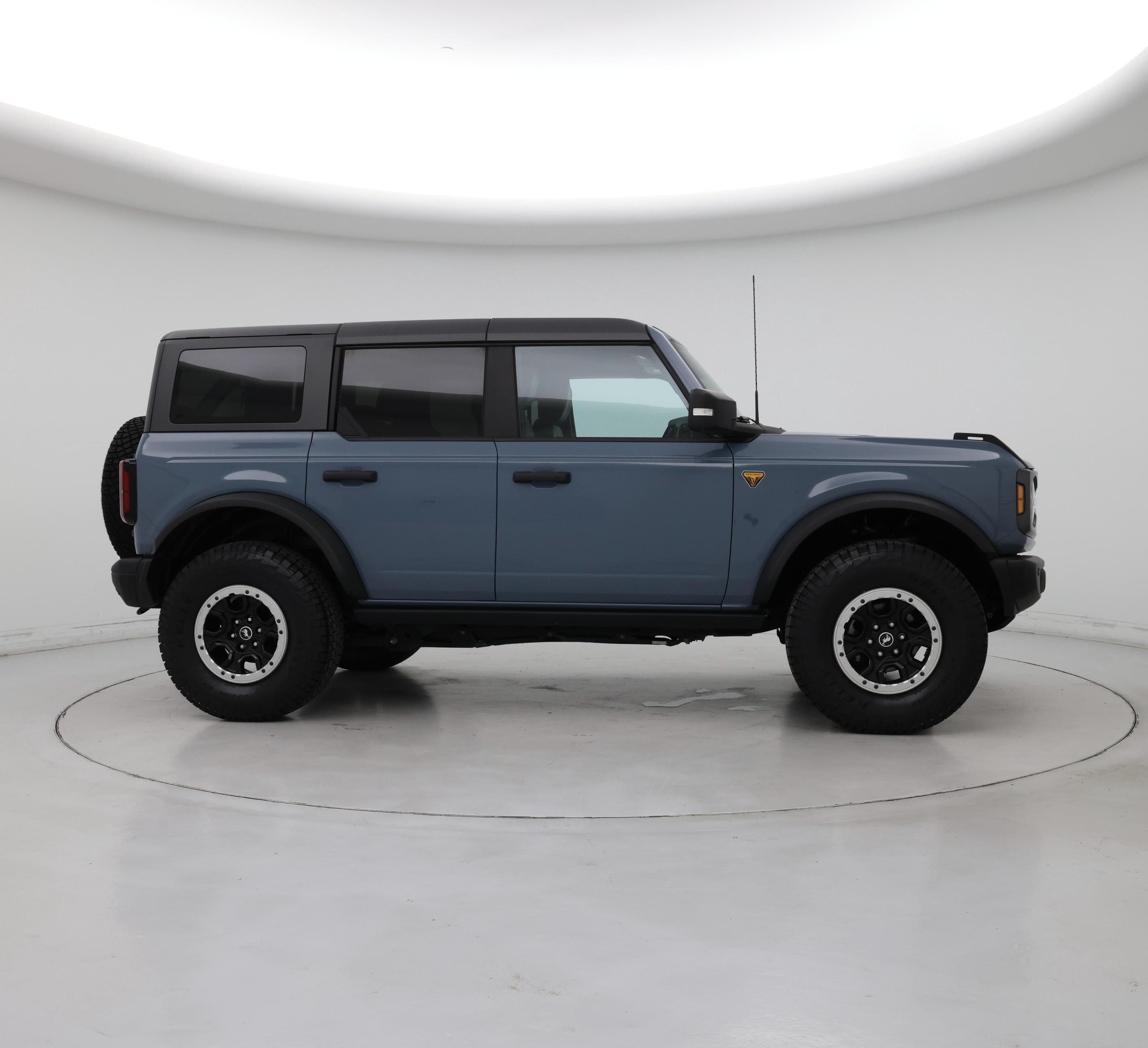Thumbnail: 2022 Ford Bronco - 7