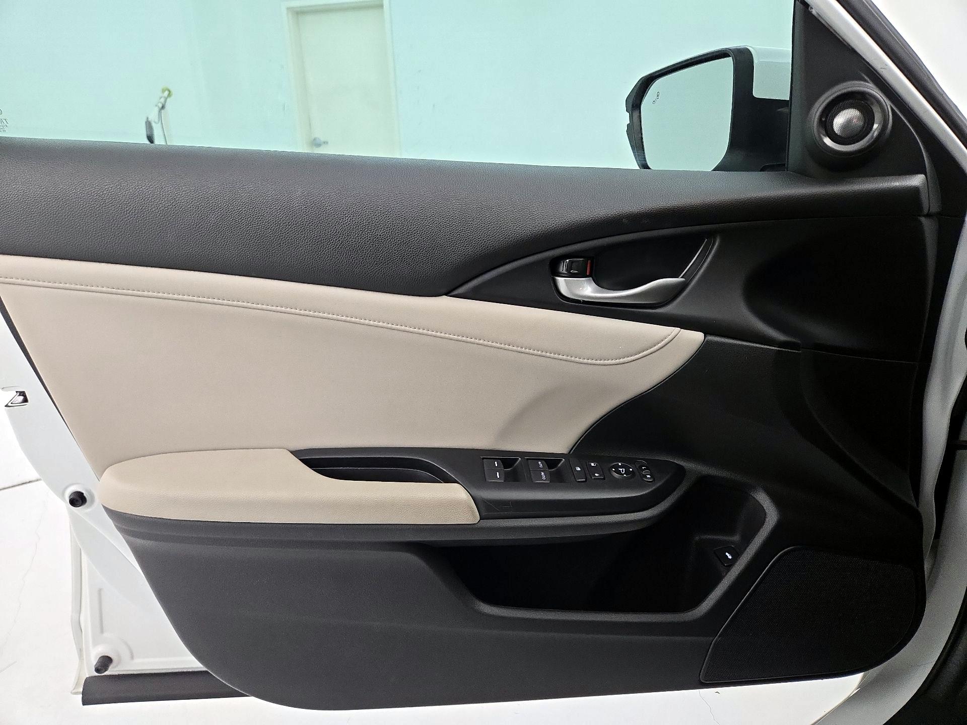 Thumbnail: 2022 Honda Insight - 12