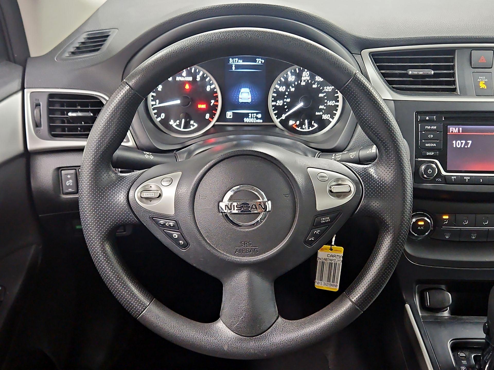 Thumbnail: 2018 Nissan Sentra - 10
