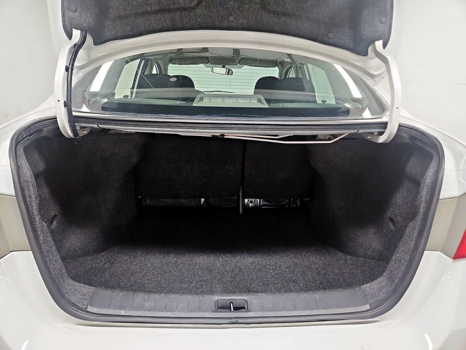 2018 Nissan Sentra S - Photo 21