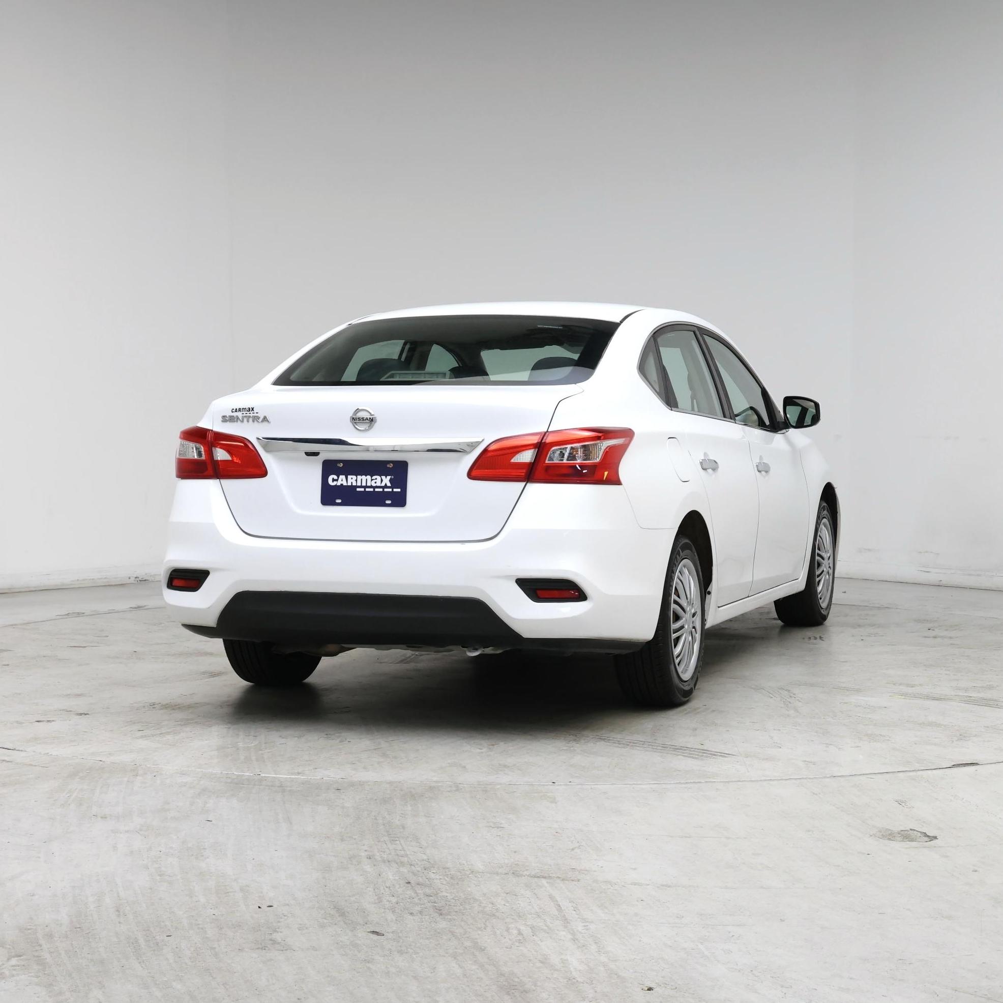 Thumbnail: 2018 Nissan Sentra - 8