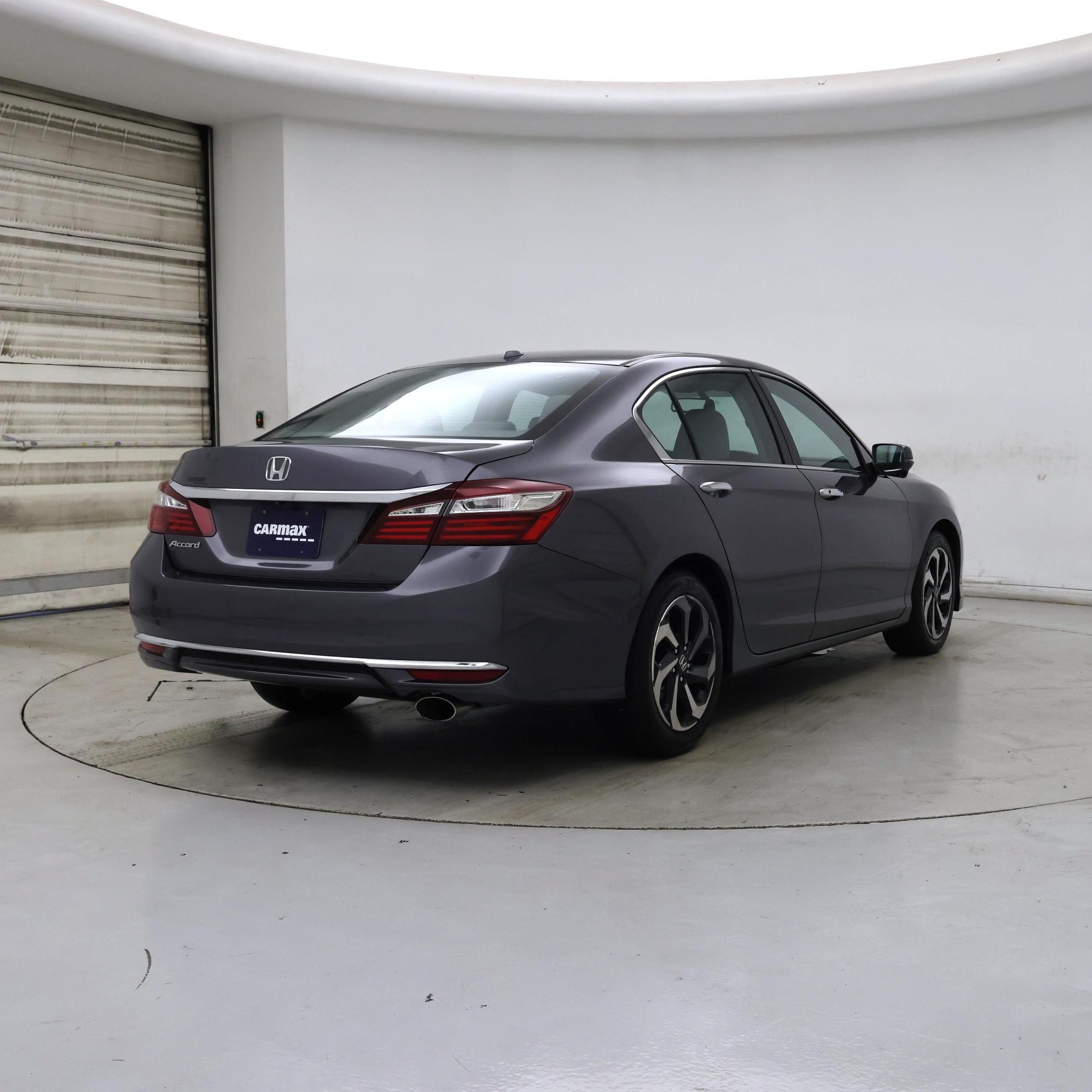 Thumbnail: 2017 Honda Accord - 8