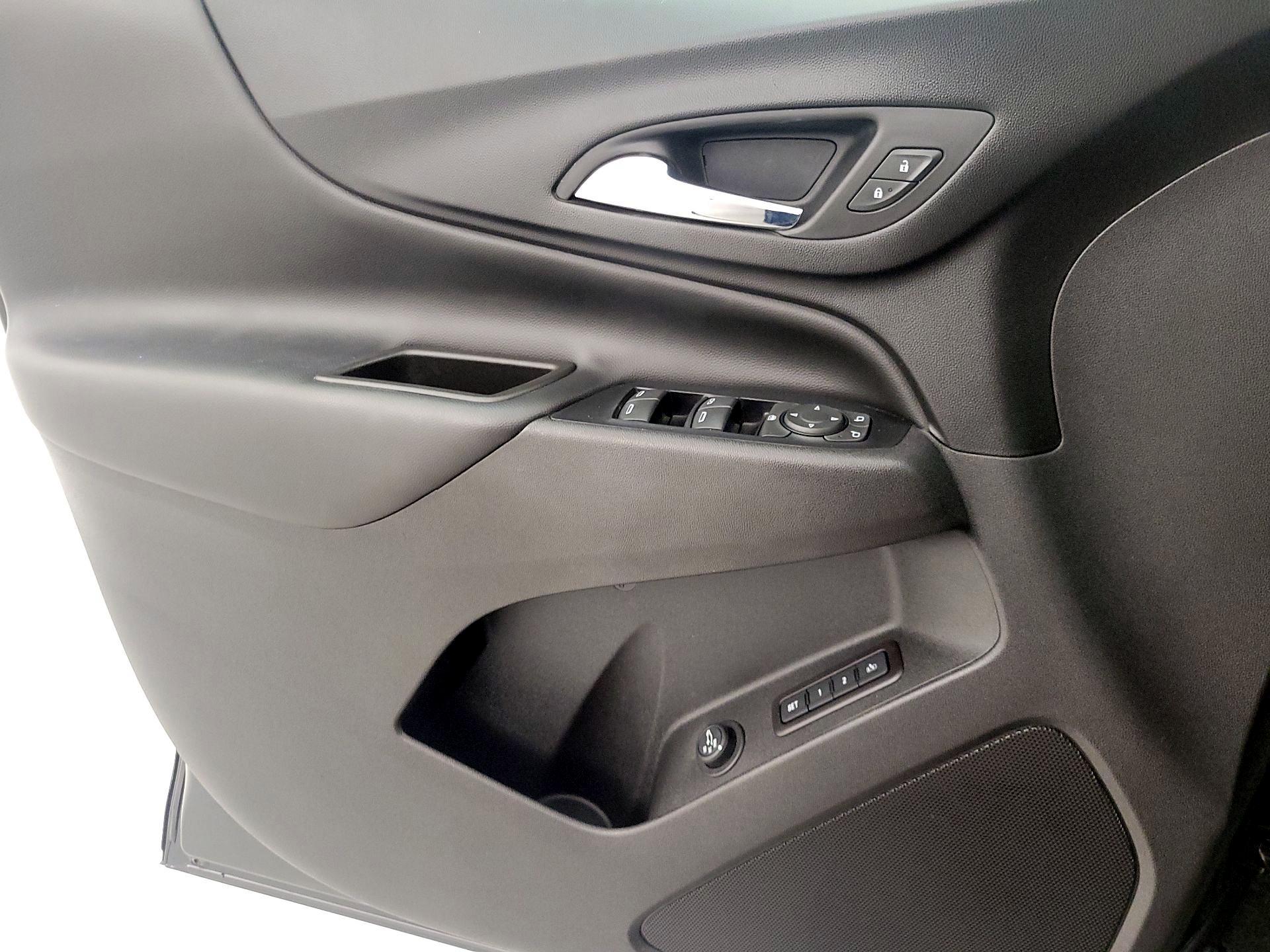 Thumbnail: 2020 Chevrolet Equinox - 12