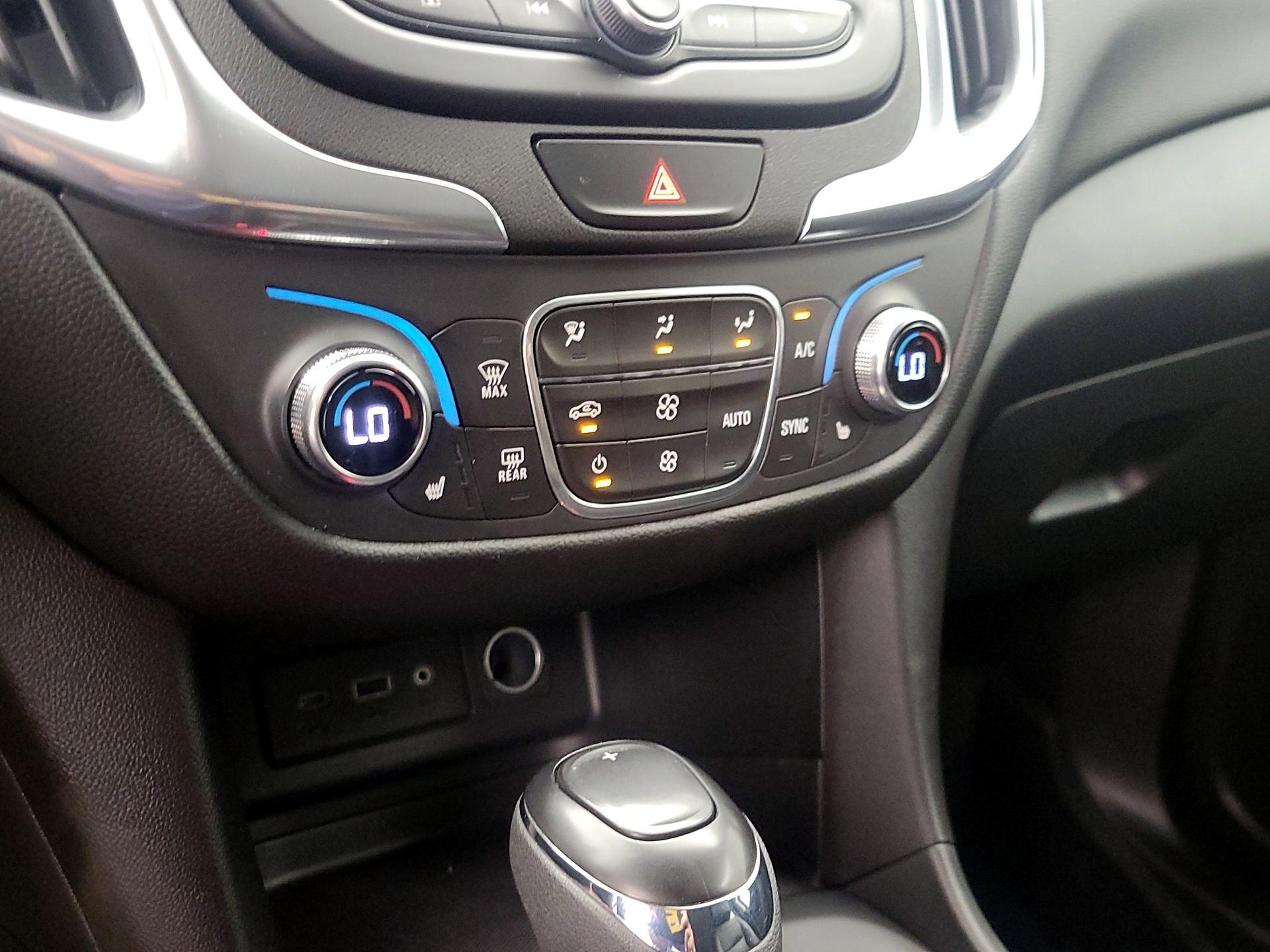 Thumbnail: 2020 Chevrolet Equinox - 16