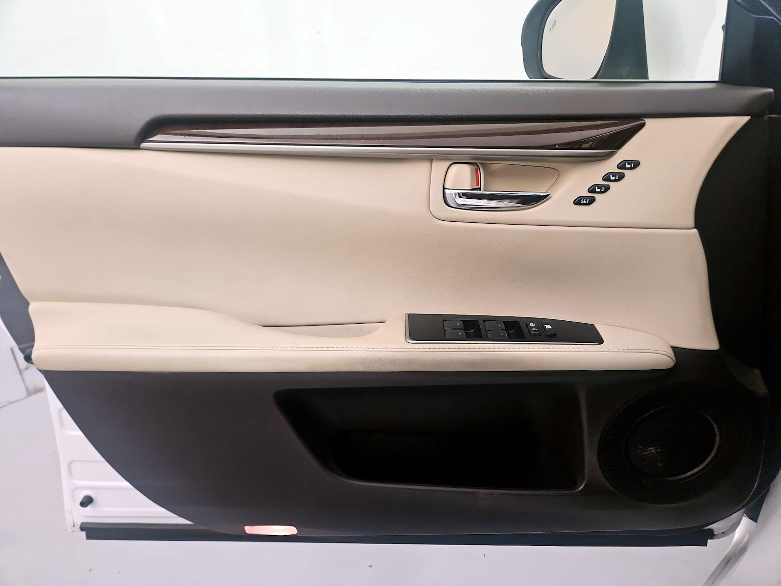 2016 Lexus ES 350 - Photo 11